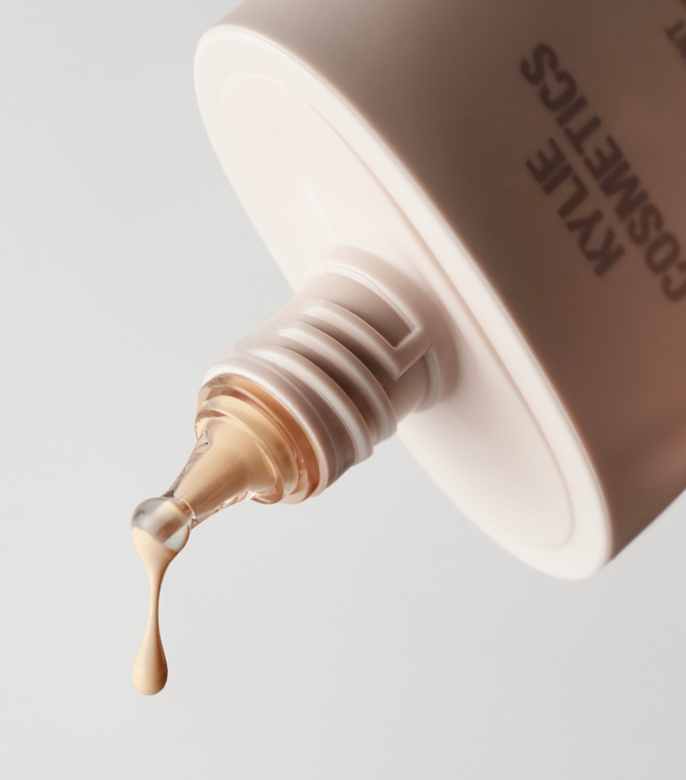 Skin Tint Blurring Elixir Foundation 10C COLD Image 6