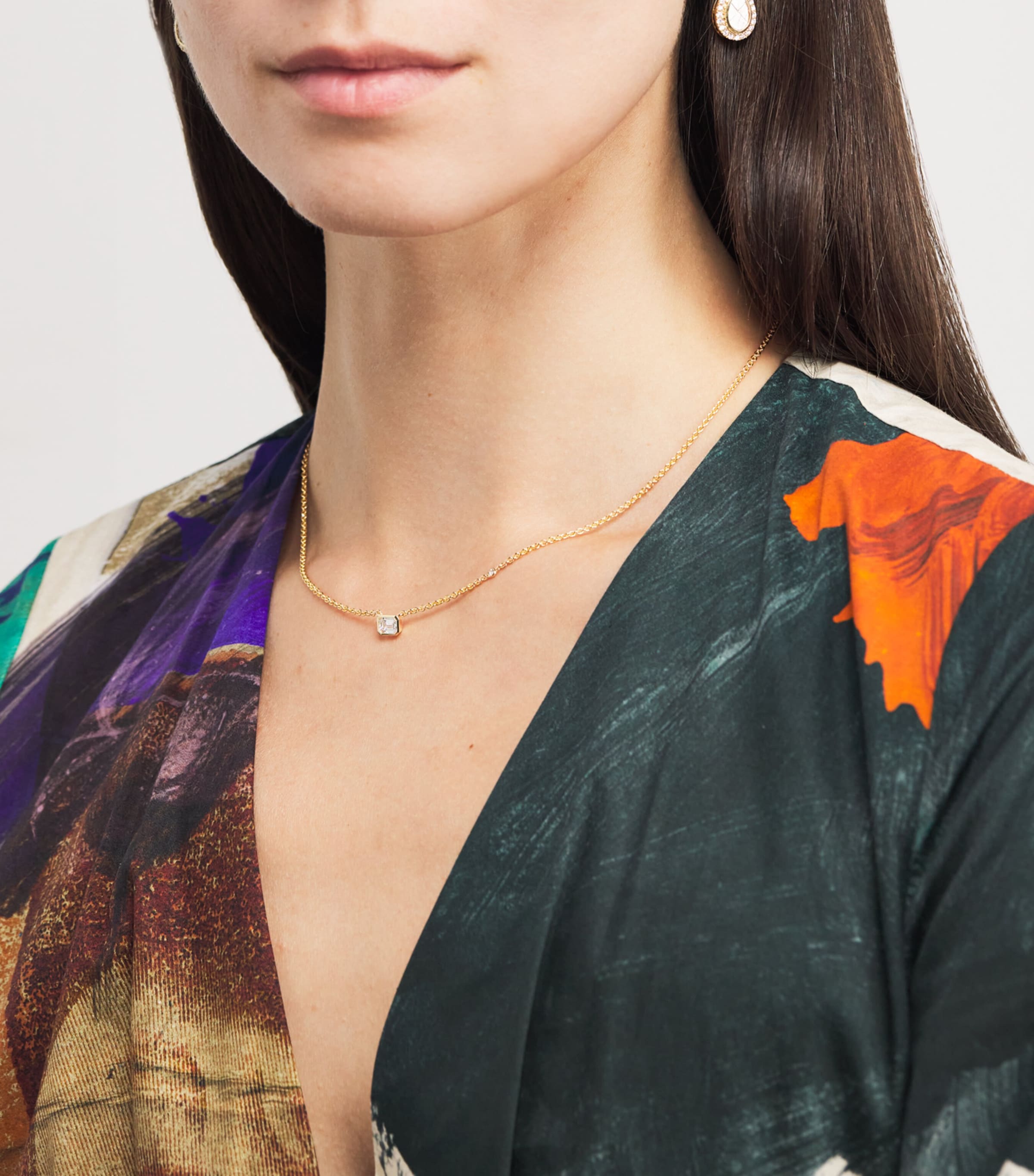 Yellow Gold and Diamond Bezel Necklace YELLOW GOLD Image 3