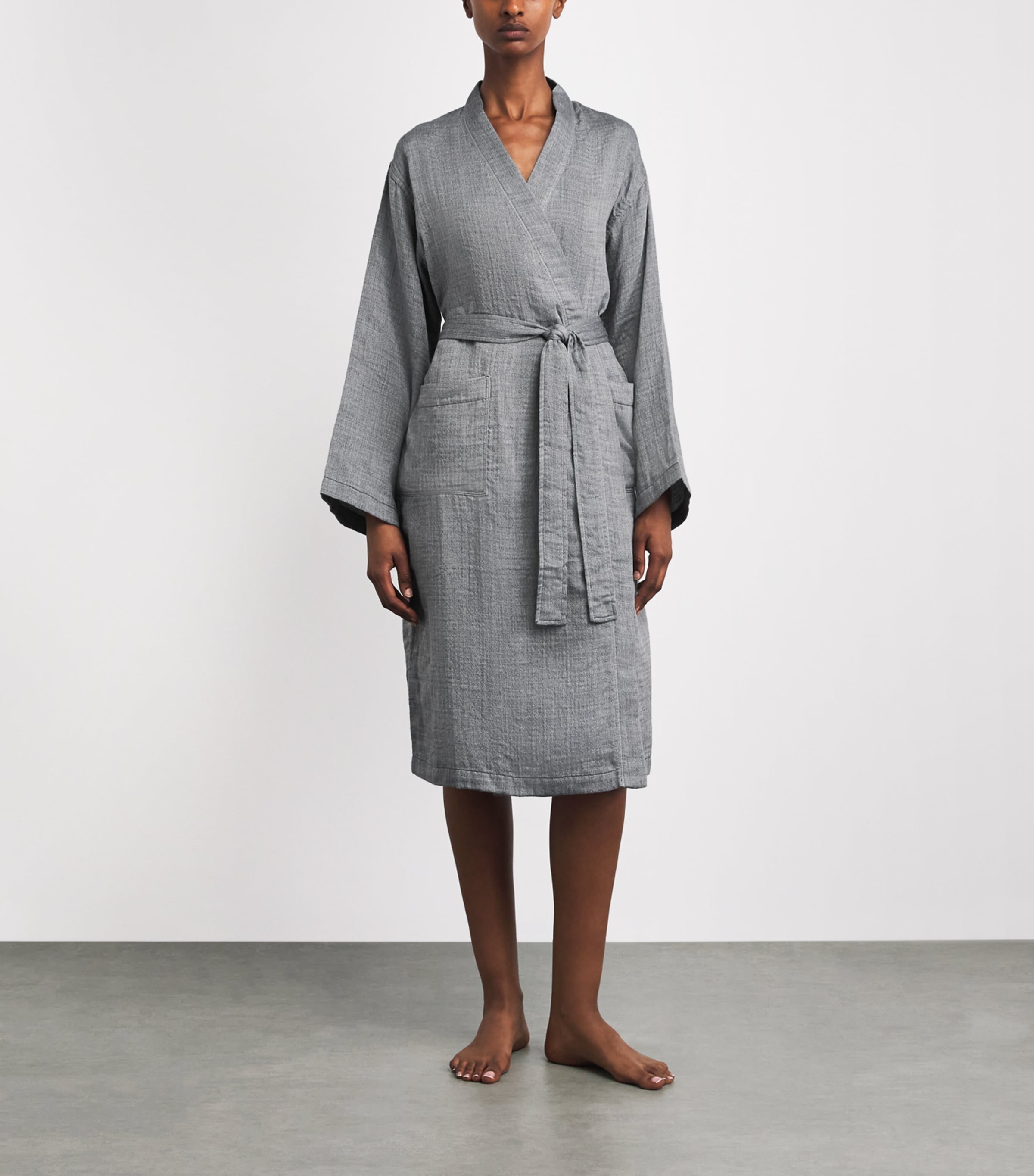 Uchino Cotton Marshmallow Gauze Robe (Extra Large) Dark Grey Image 2