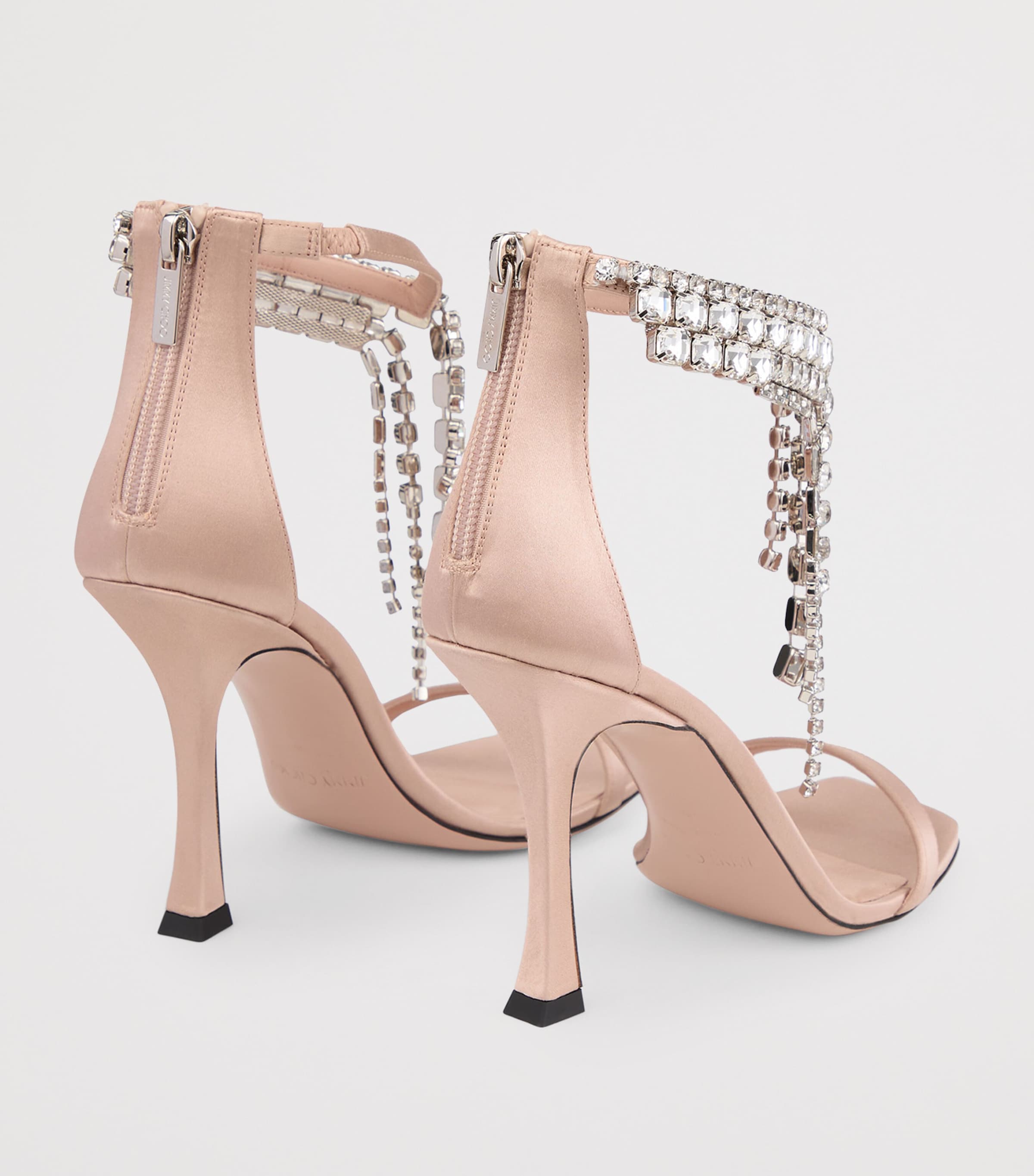 上品な煌めき【JIMMY CHOO】ベリティ100 サテンサンダル Verity 100 embellished satin sandals in purple - Jimmy Choo