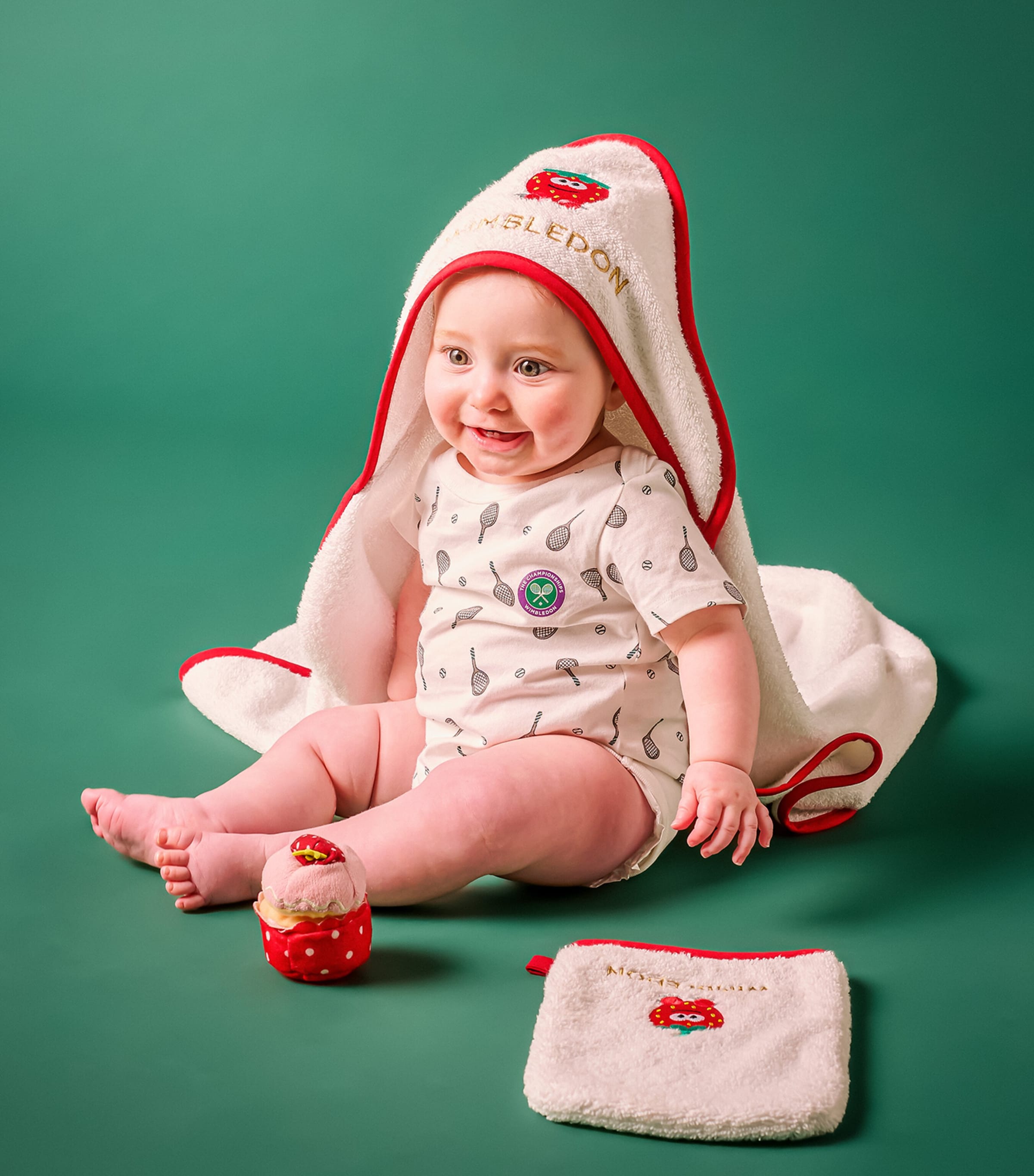 Christy x Wimbledon Mini Strawberry Bundle Strawberry Image 6