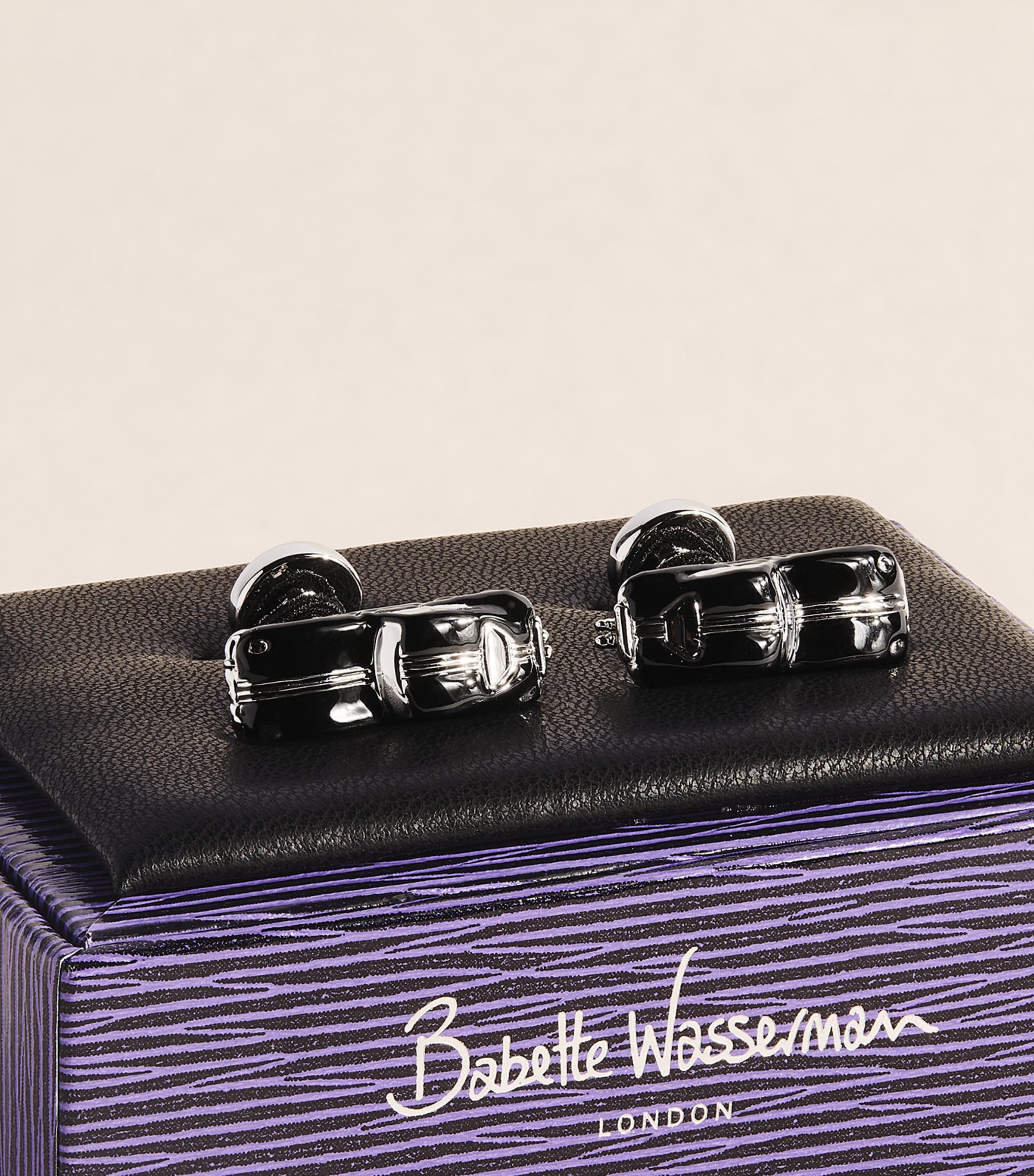 Babette Wasserman Retro Jag Cufflinks Black Image 3