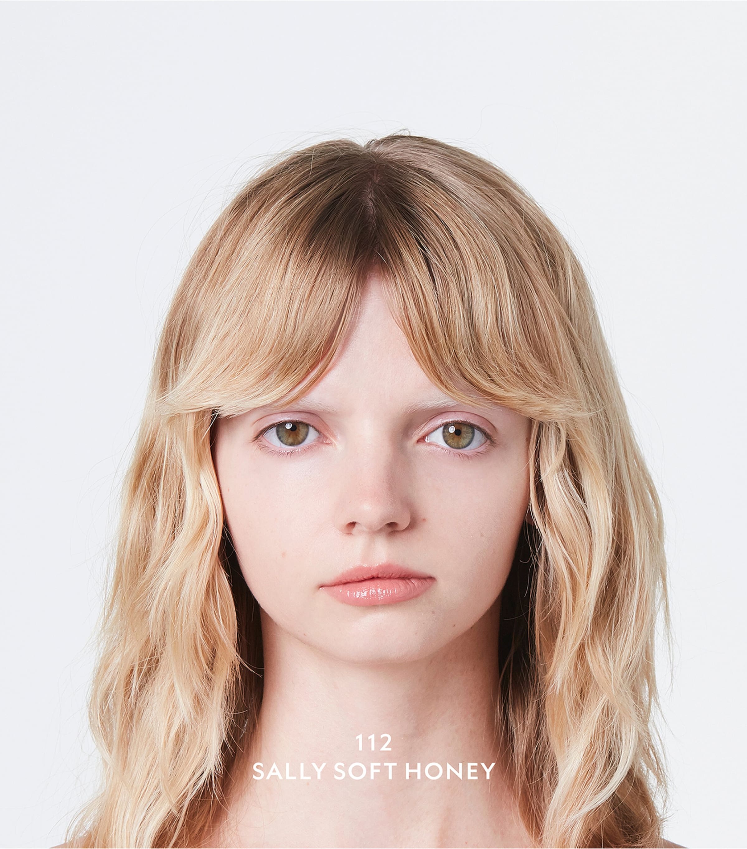 Gucci’s Rouge de Beauté Brillant Glow & Care Lip Colour 112 Image 3