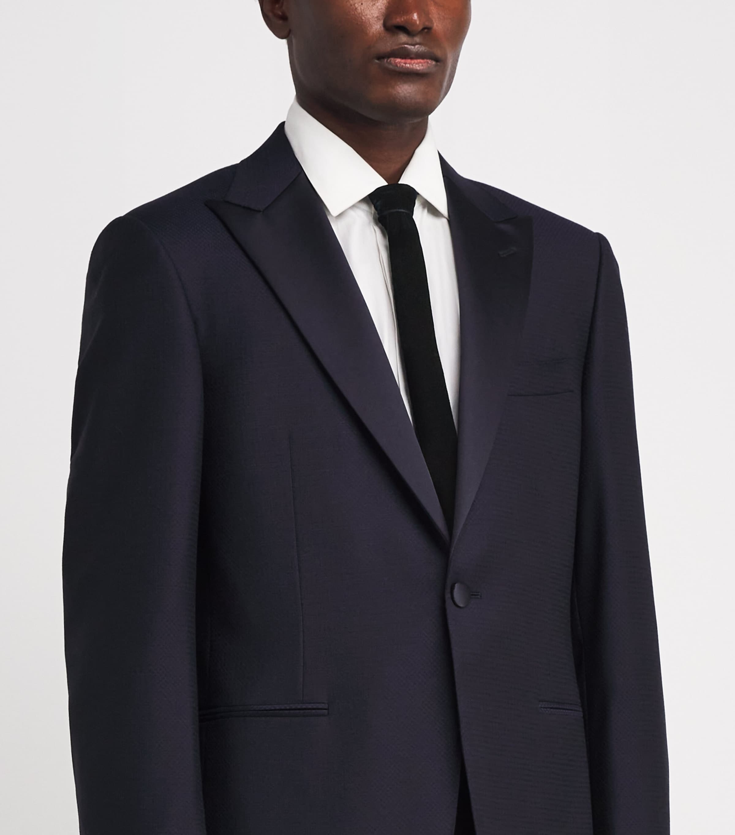 Velvet Tie 36 Image 3