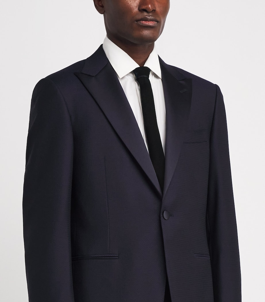 Velvet Tie 36 Image 3