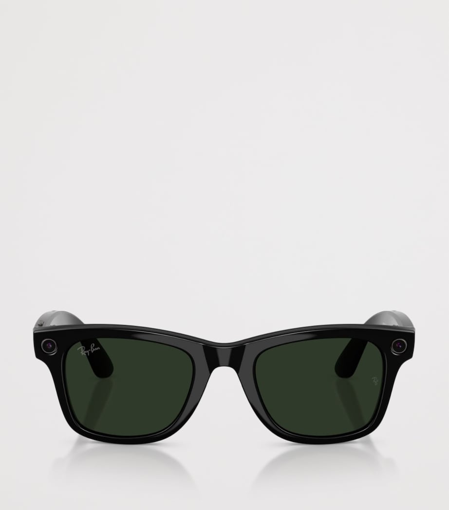 Ray-Ban Meta Wayfarer AI Sunglasses Image 7