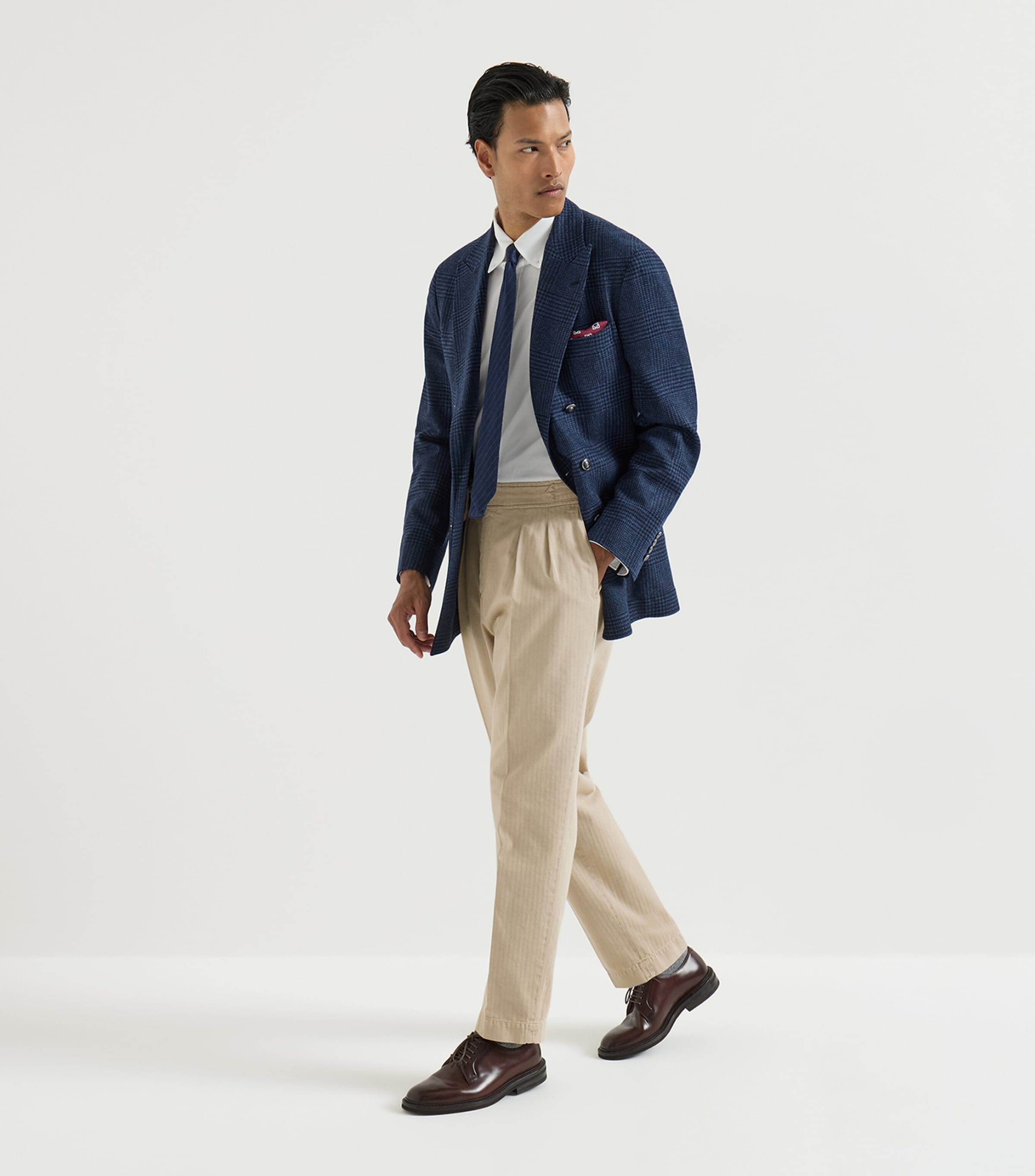 Brunello Cucinelli Mens Cotton Chevron Double-Pleated Trousers Image 5