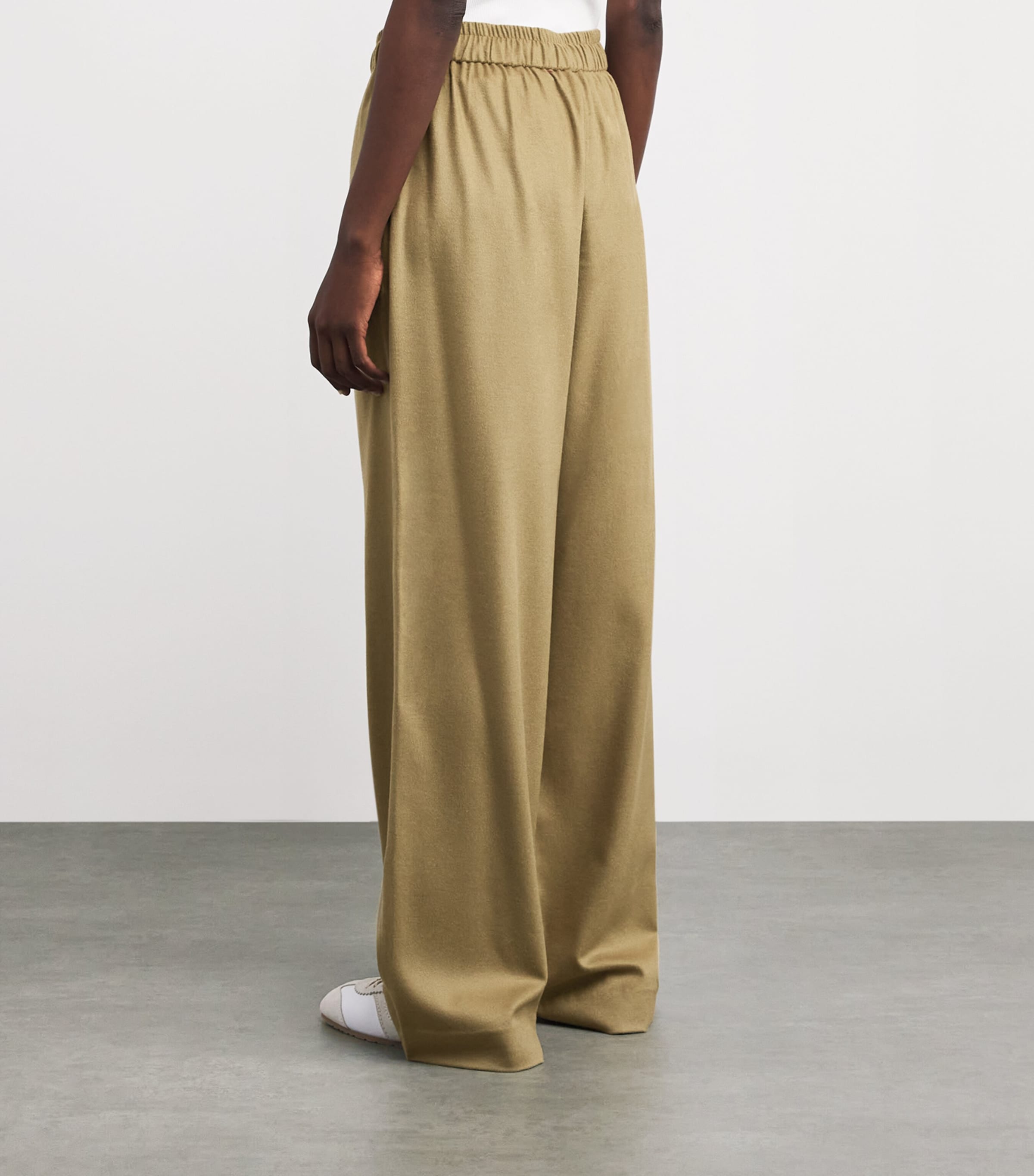 Soft Goat Womens Wool-Silk-Cashmere Wide-Leg Trousers Khaki Image 4