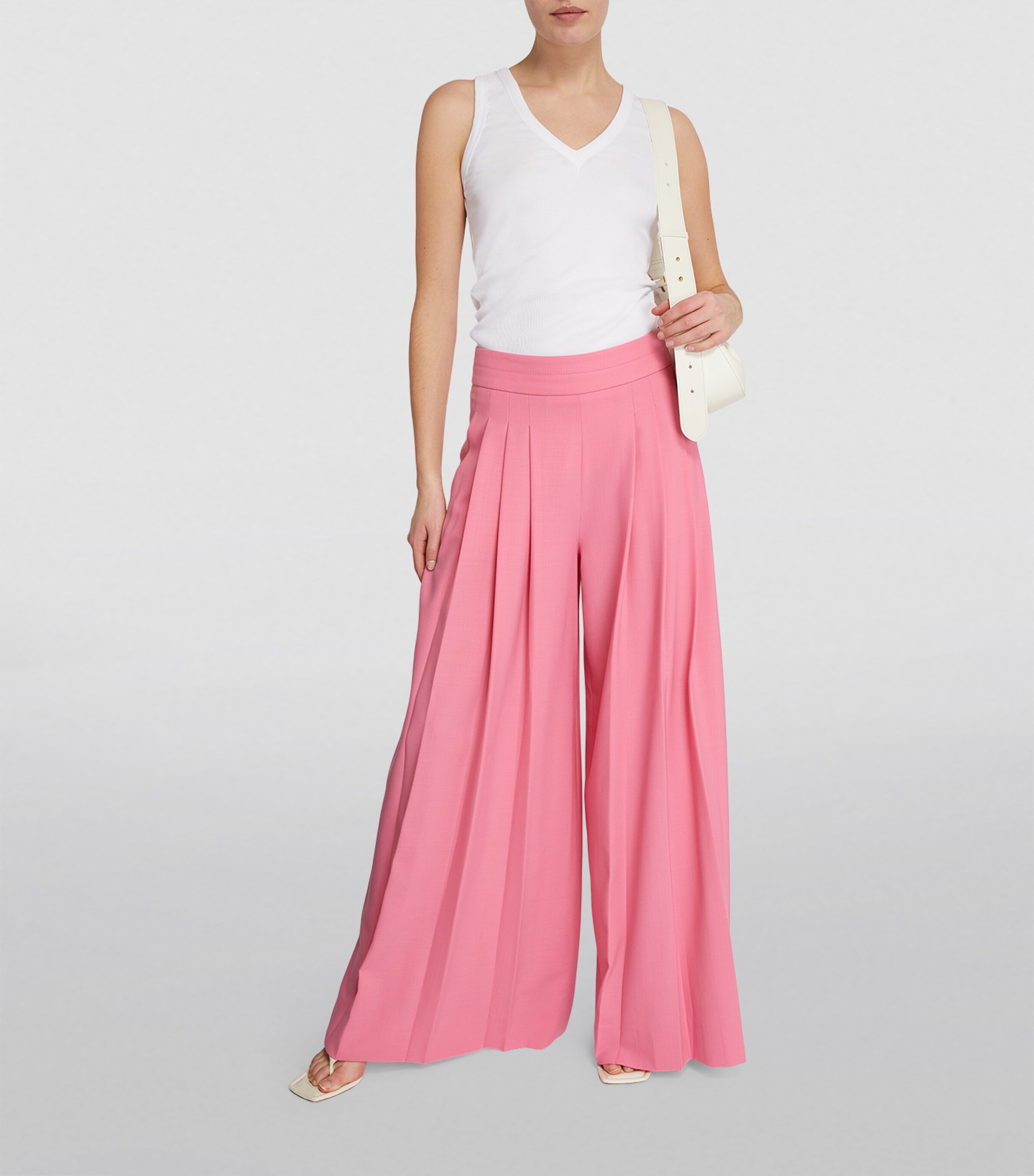 V-Neck Ribbed Ultimate Vest BRIGHT WHITE Image 2