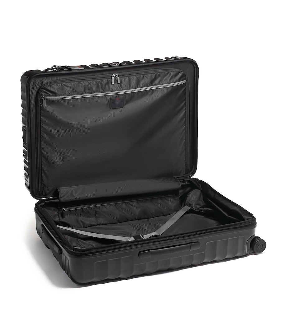 Tumi 19 Degree Suitcase (77.5cm) Black Image 7