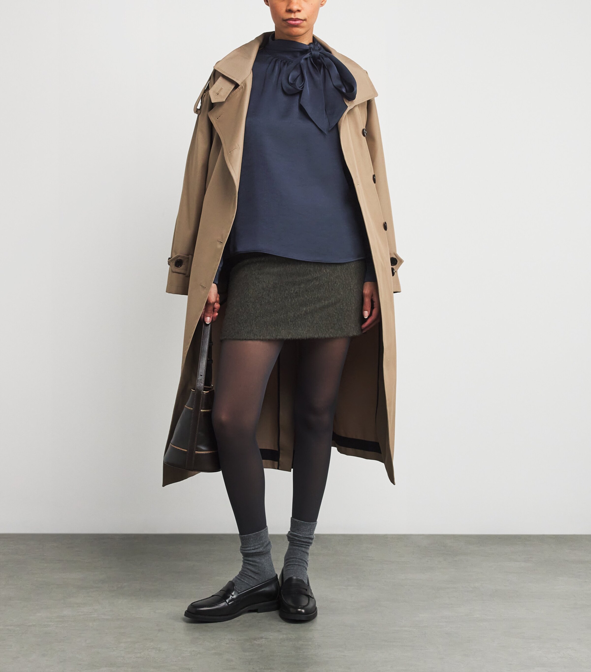 Satin Pussybow Blouse NAVY Image 2