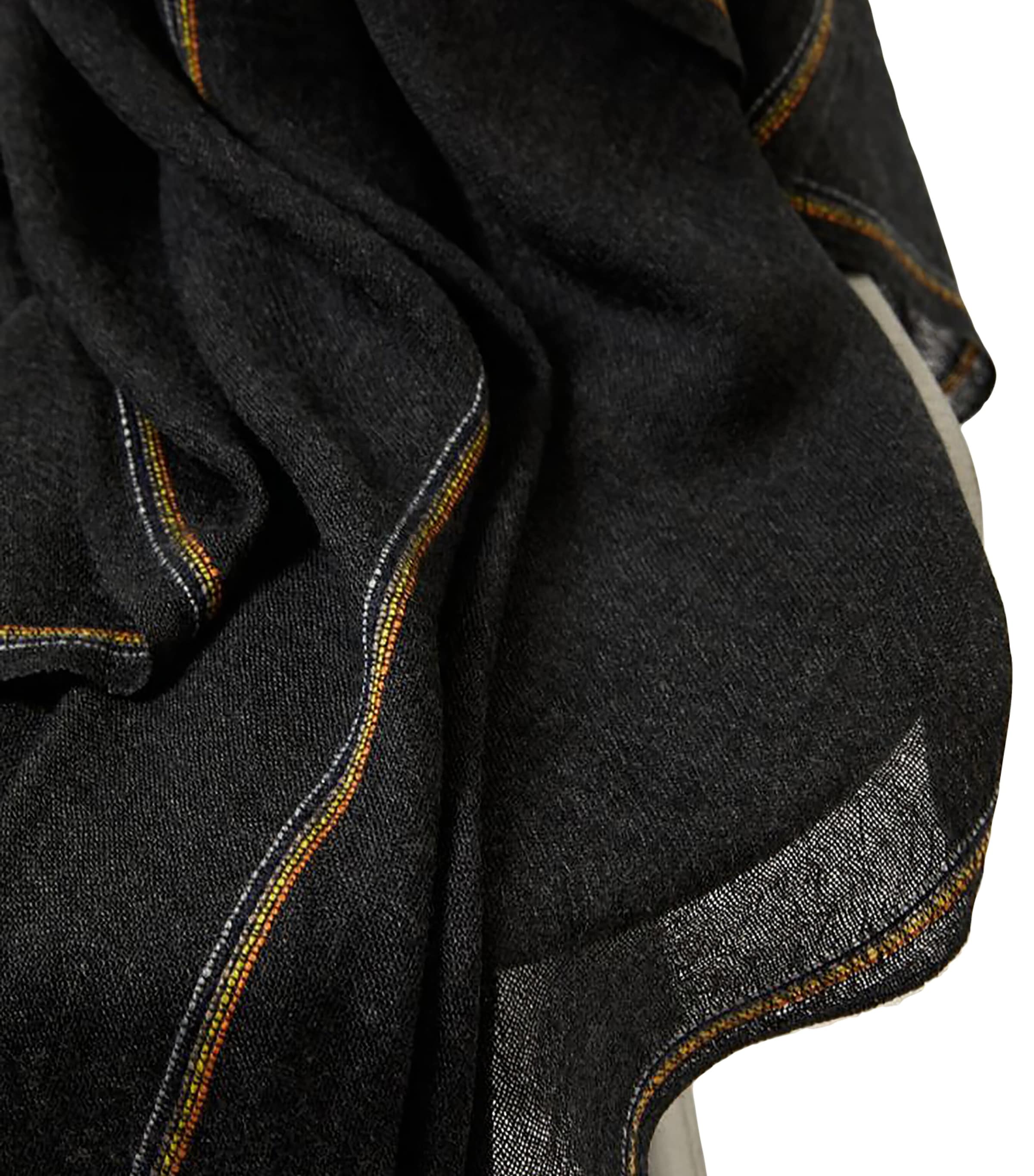 Oyuna Cashmere Komo Throw (200cm x 145cm) Charcoal Image 3