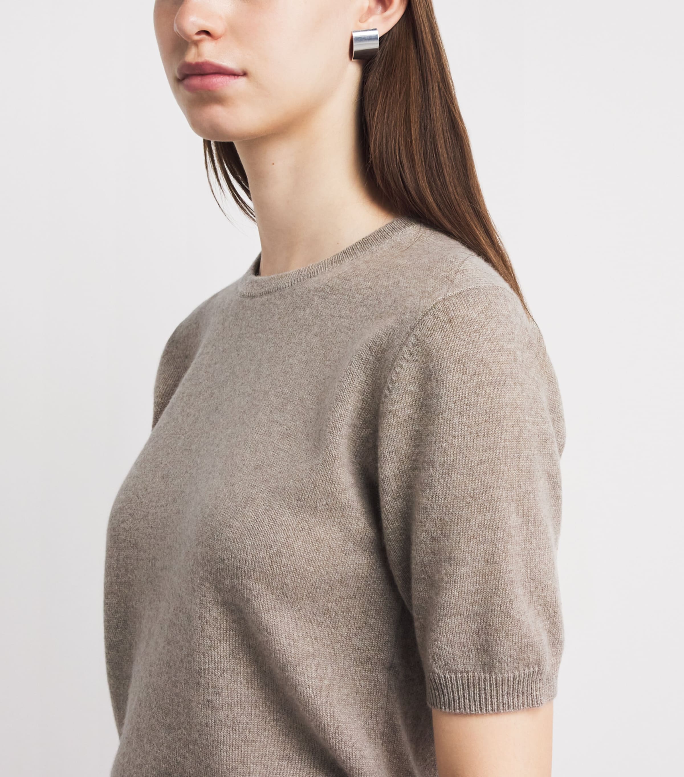 Soft Goat Womens Cashmere Short-Sleeve Sweater Greige Image 3