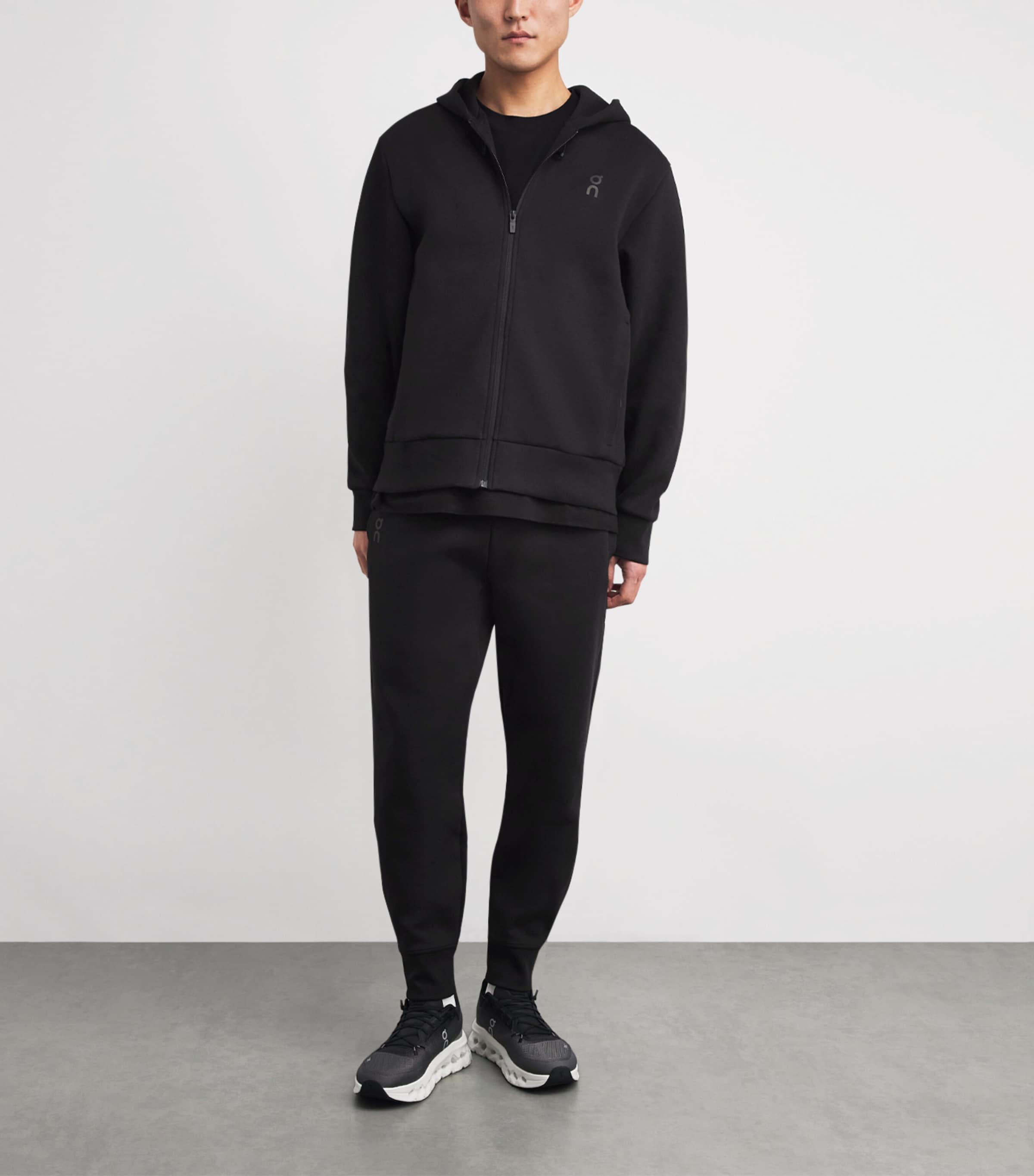 Focus Tech Zip-Up Hoodie BLACK Image 2