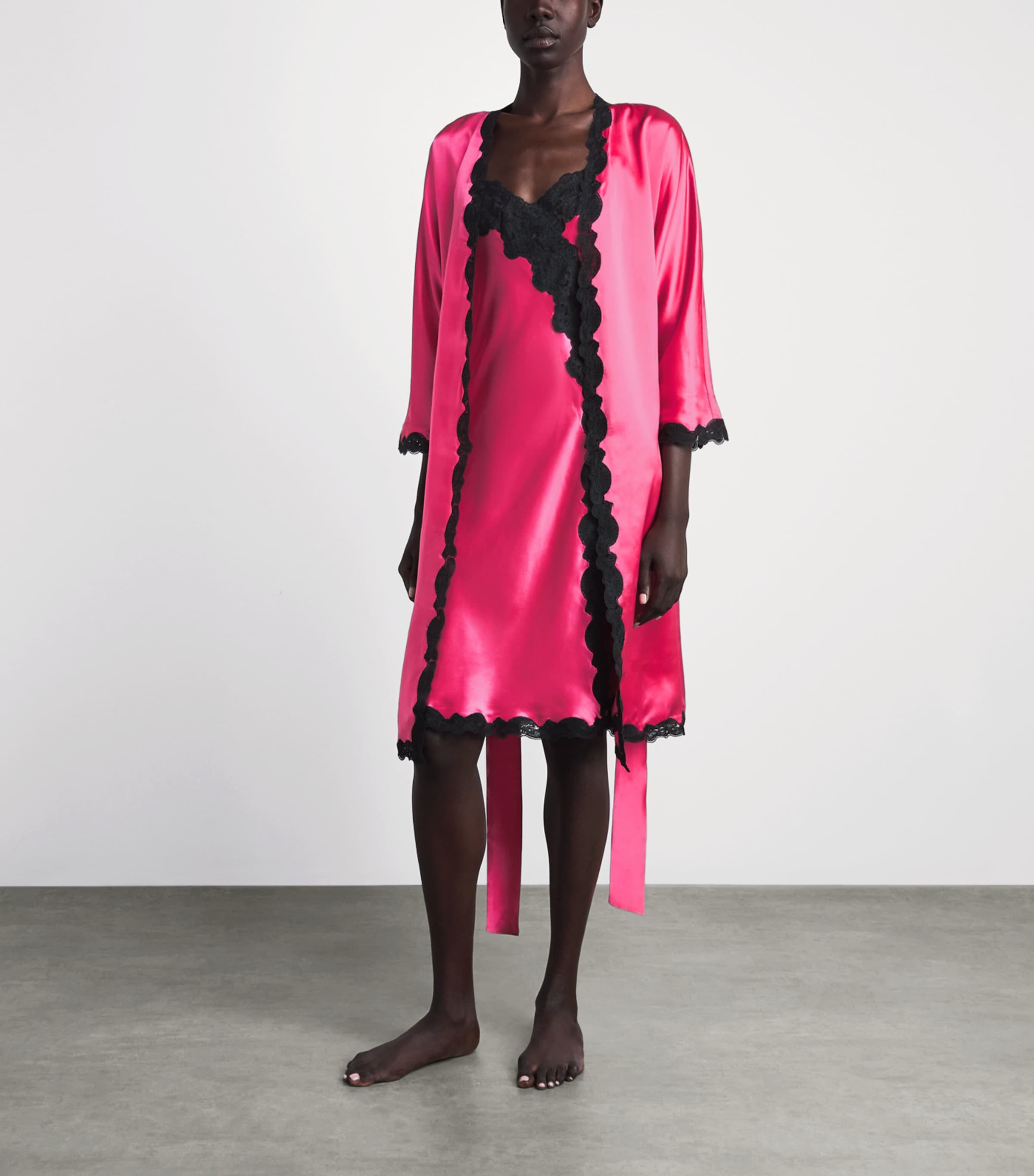 Loretta Caponi Womens Silk Corbezzollo Short Robe Fuchsia Image 2
