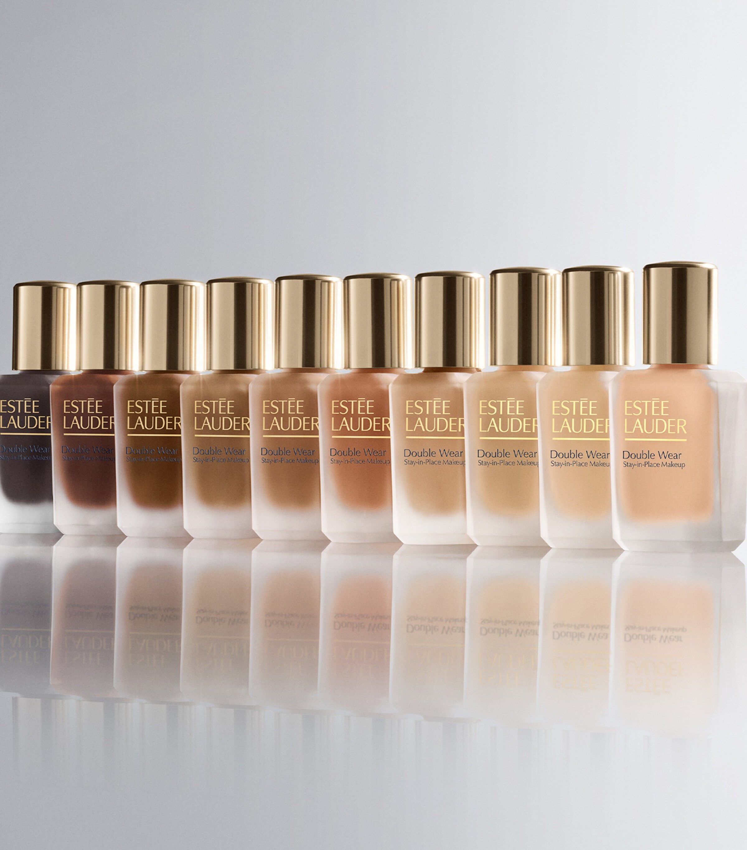 Estée Lauder Double Wear Longwear Matte Foundation SPF 10 Shell Image 4