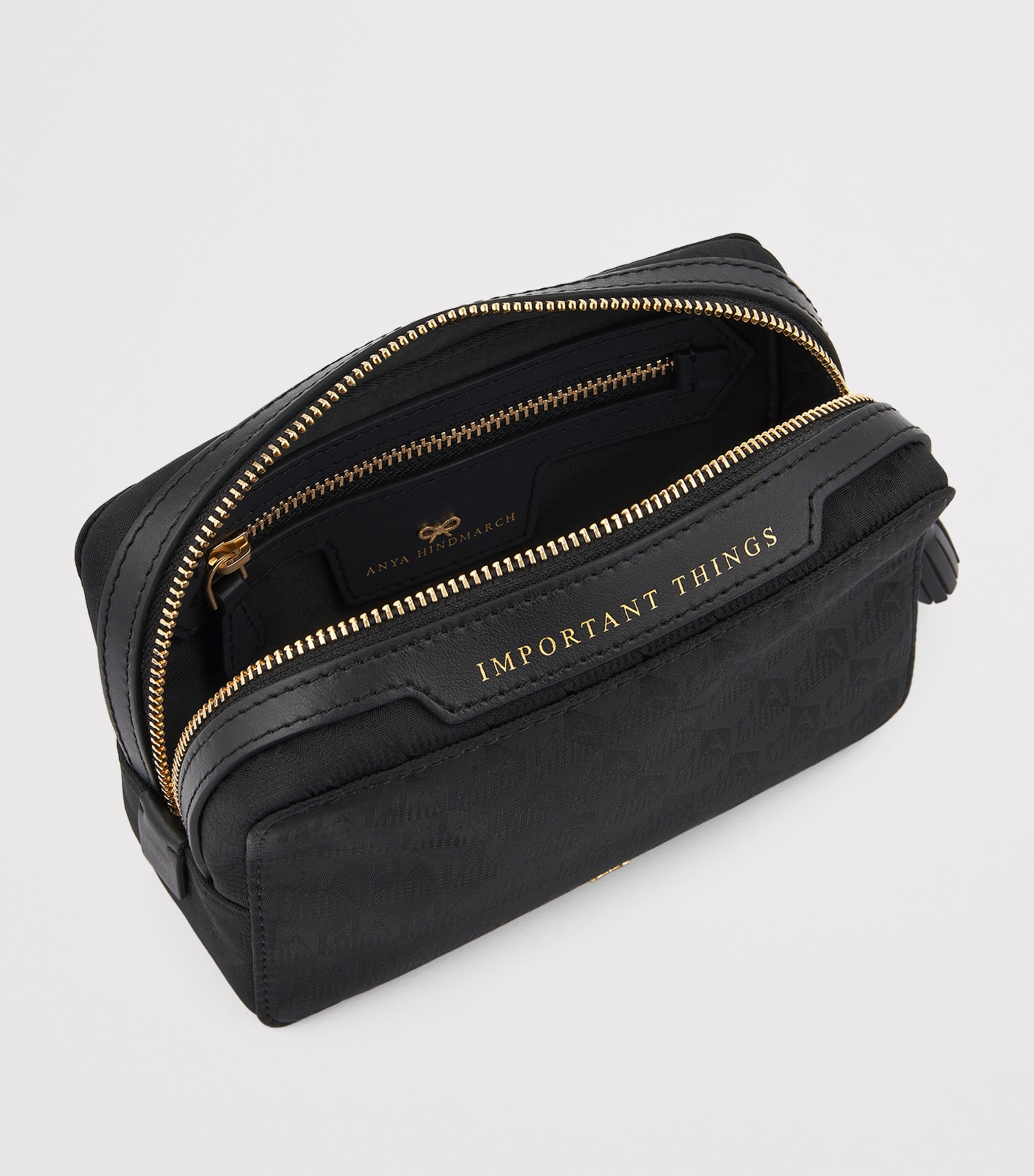 Jacquard Logo Important Things Pouch BLACK Image 2