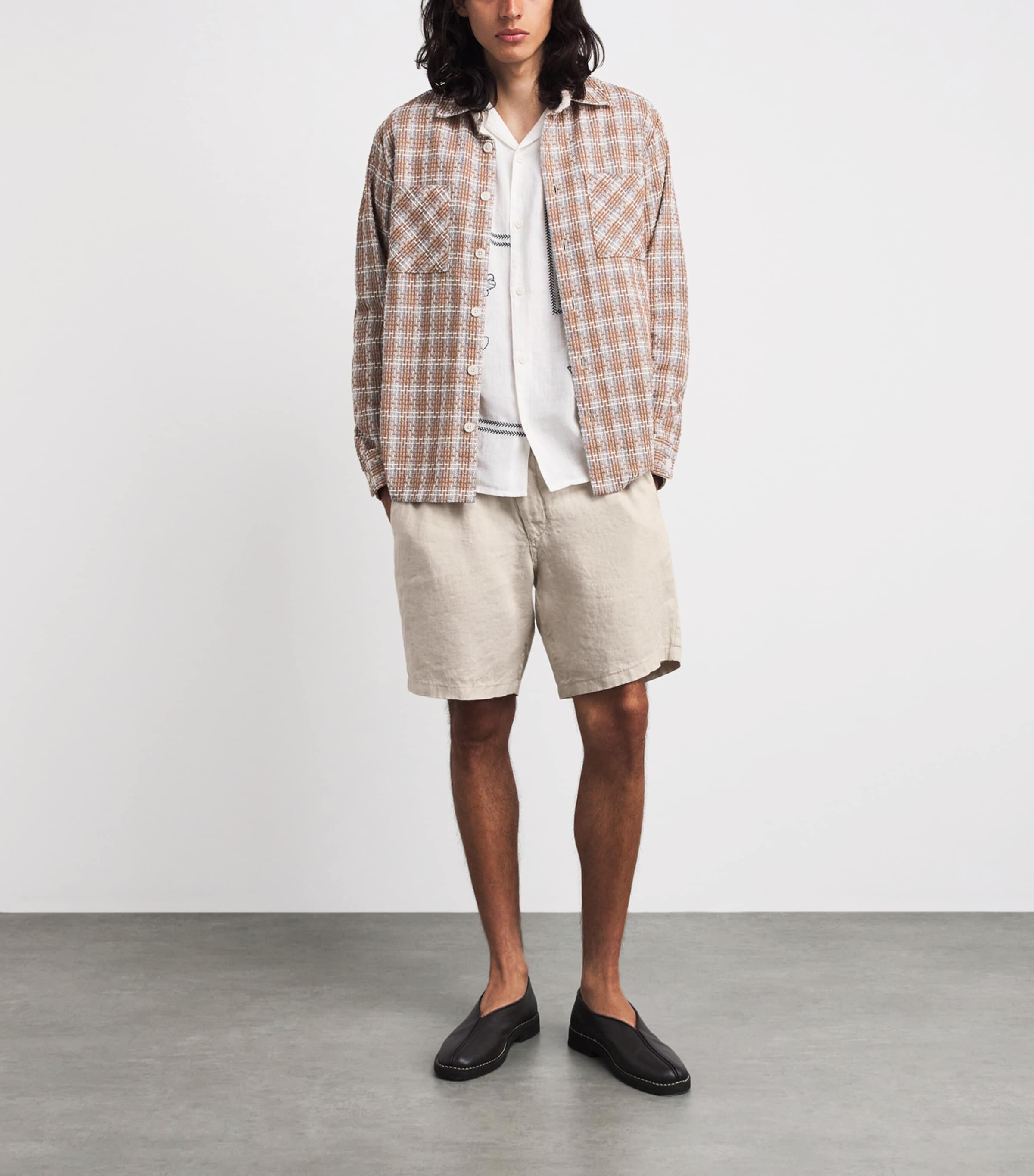 Wax London Mens Linen Kurt Shorts Beige Image 2