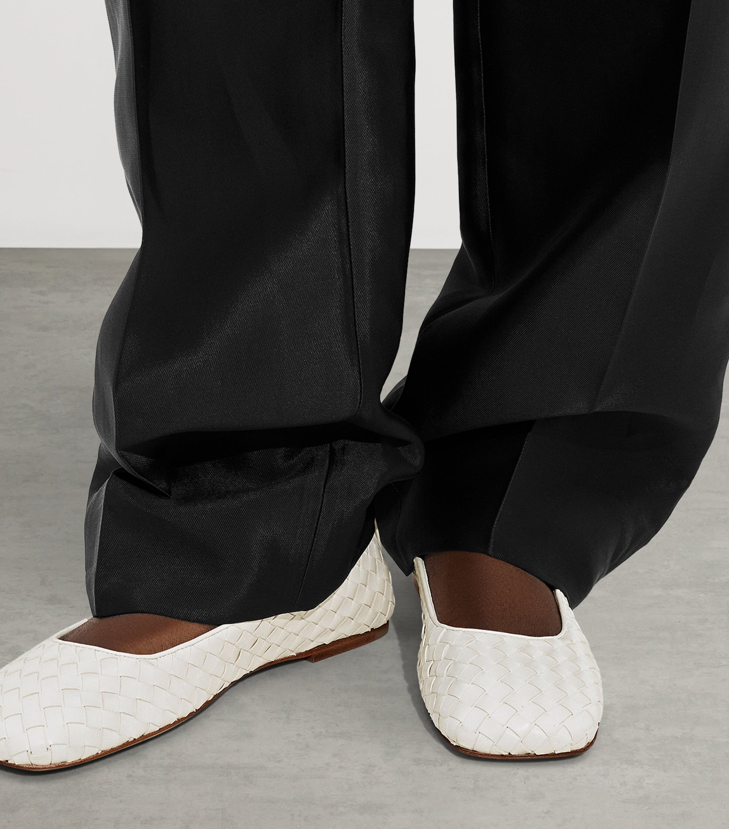 Bottega Veneta Womens Leather Intrecciato Ballet Flats Image 2