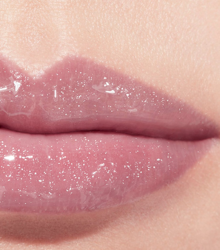 CHANEL ROUGE COCO GLOSS Moisturising Gloss Infiniment Image 3