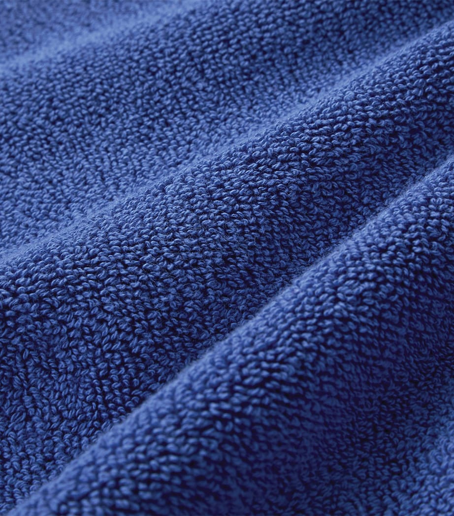 Polo Player Guest Towel (40cm x 75cm) IRIS BLUE Image 2