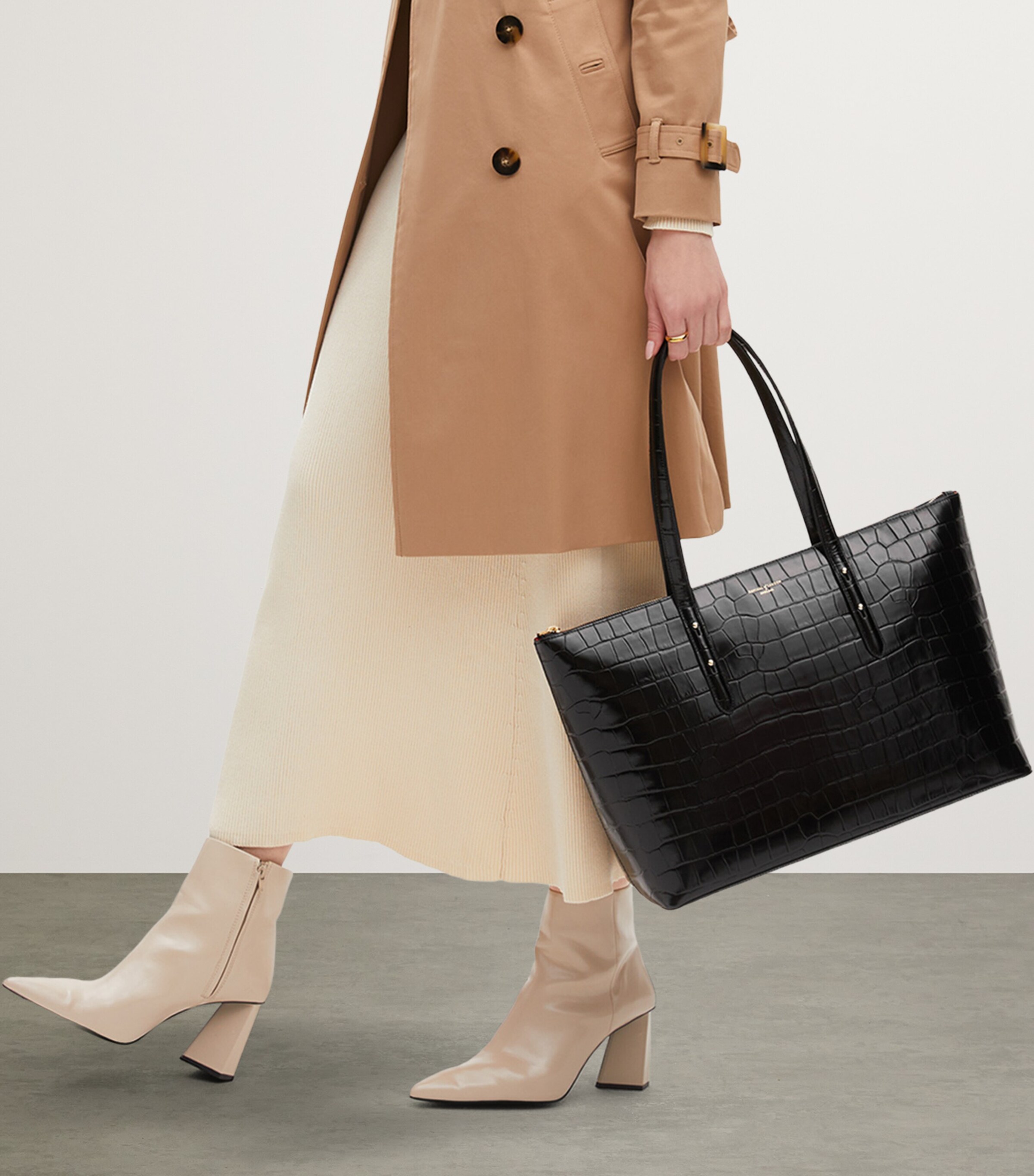Aspinal Of London Black Leather Regent Tote Bag | Harrods UK Aspinal Of London Black Leather Regent Tote Bag | Harrods UK
