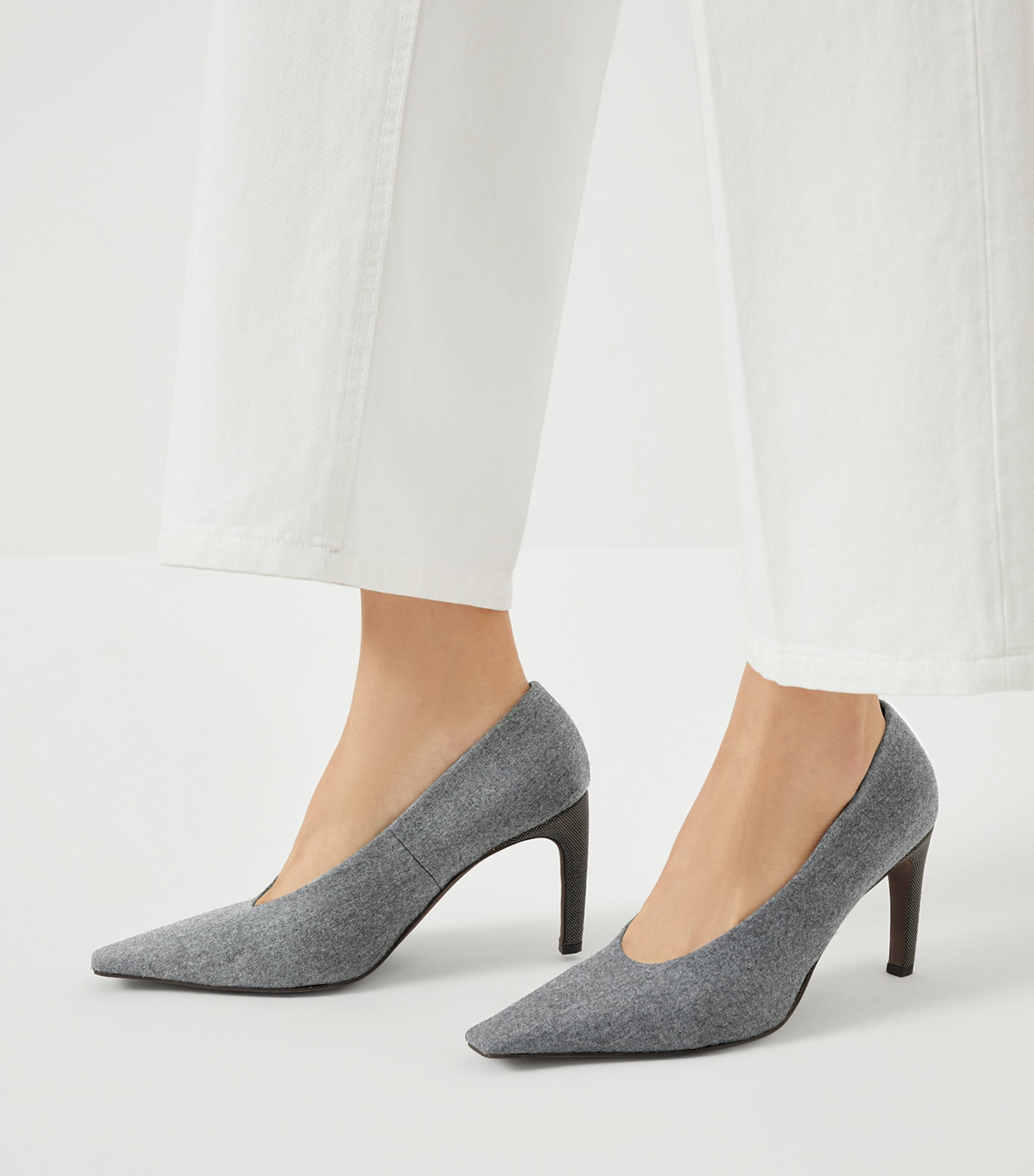 Water-Resistant Virgin Wool Pumps 85 C003 Image 2