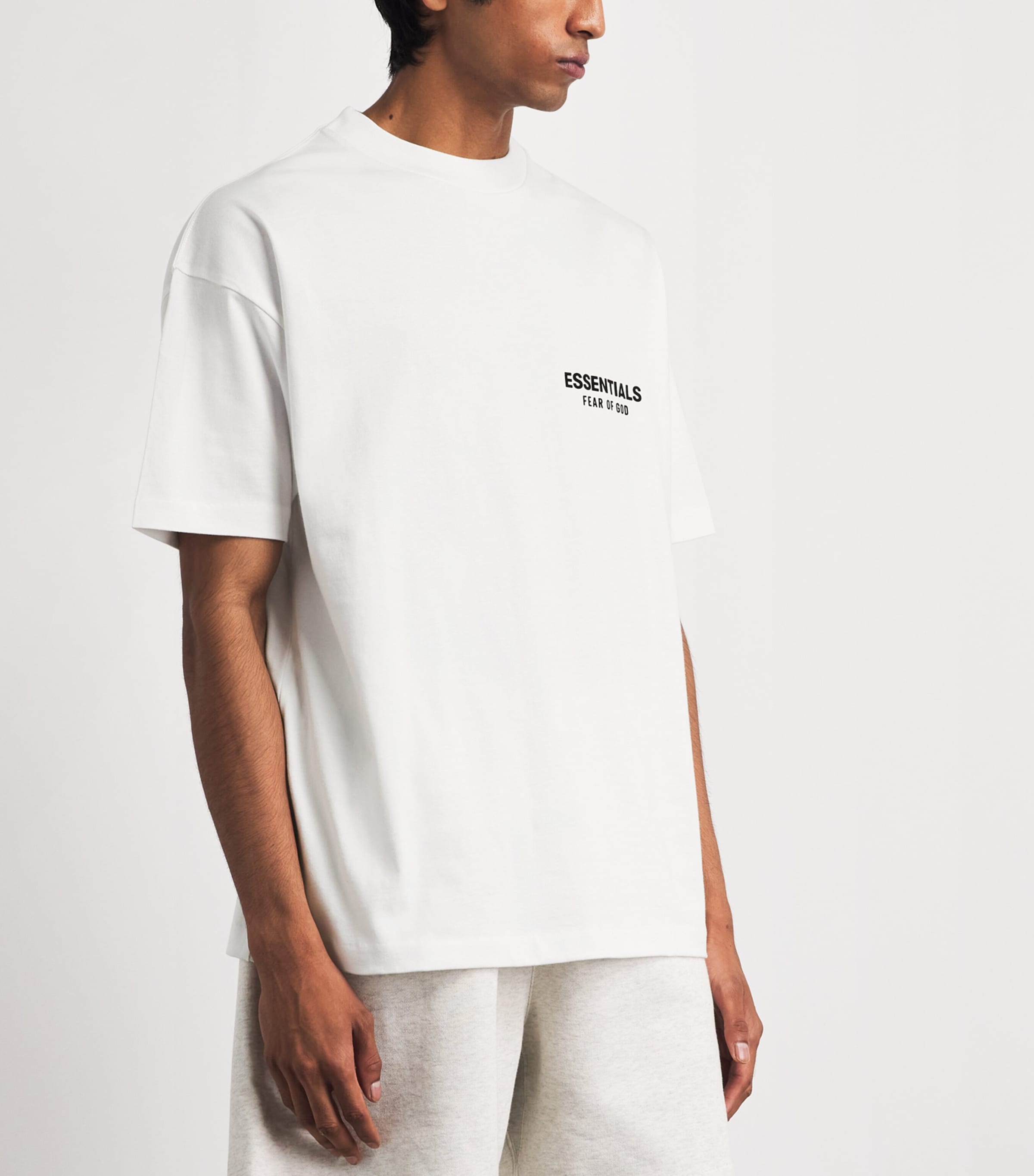 FEAR OF GOD ESSENTIALS Mens Classic Fit T-Shirt Bright White Image 4