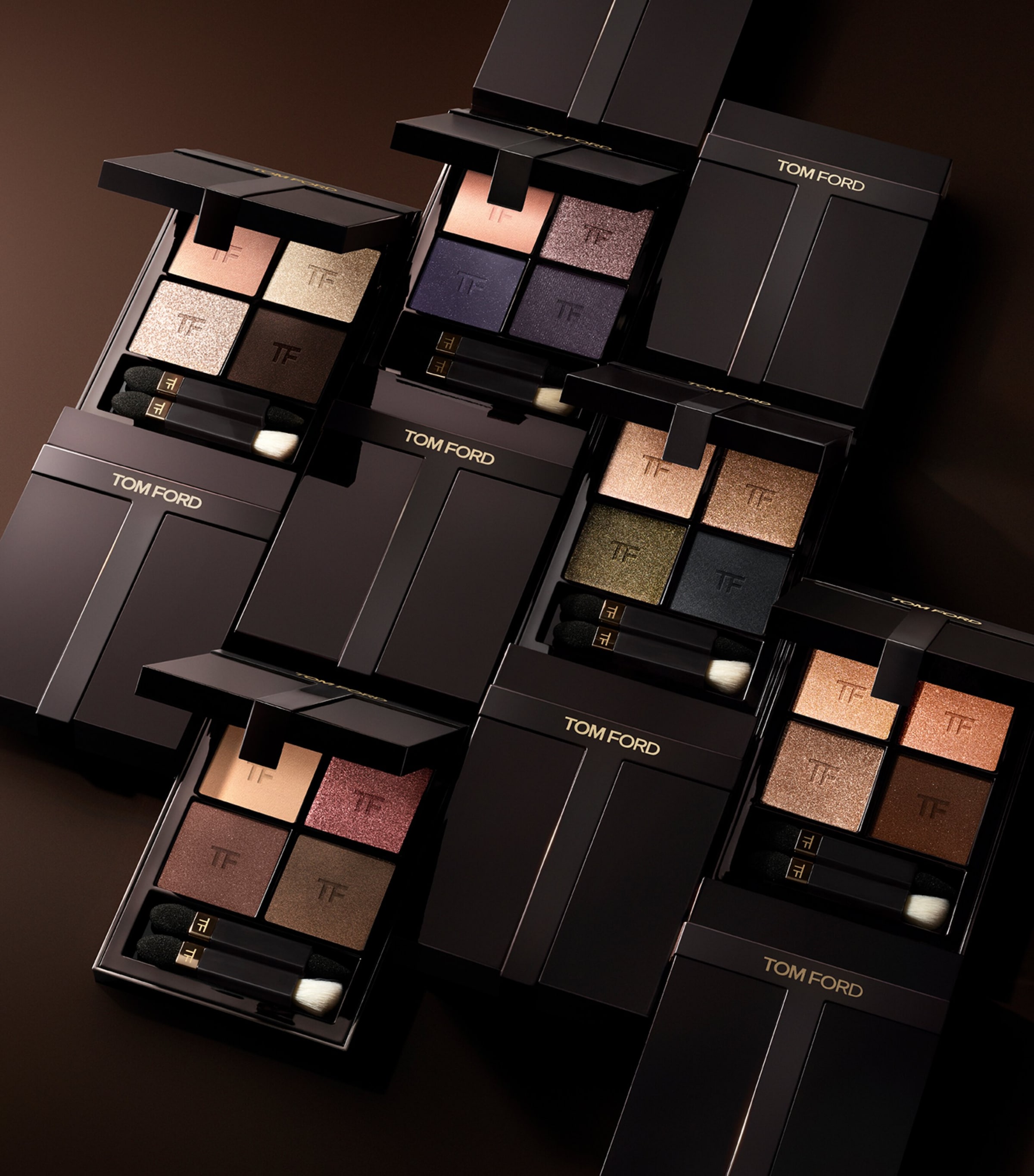 TOM FORD Runway Eye Colour Quad Olive Smoke Image 4