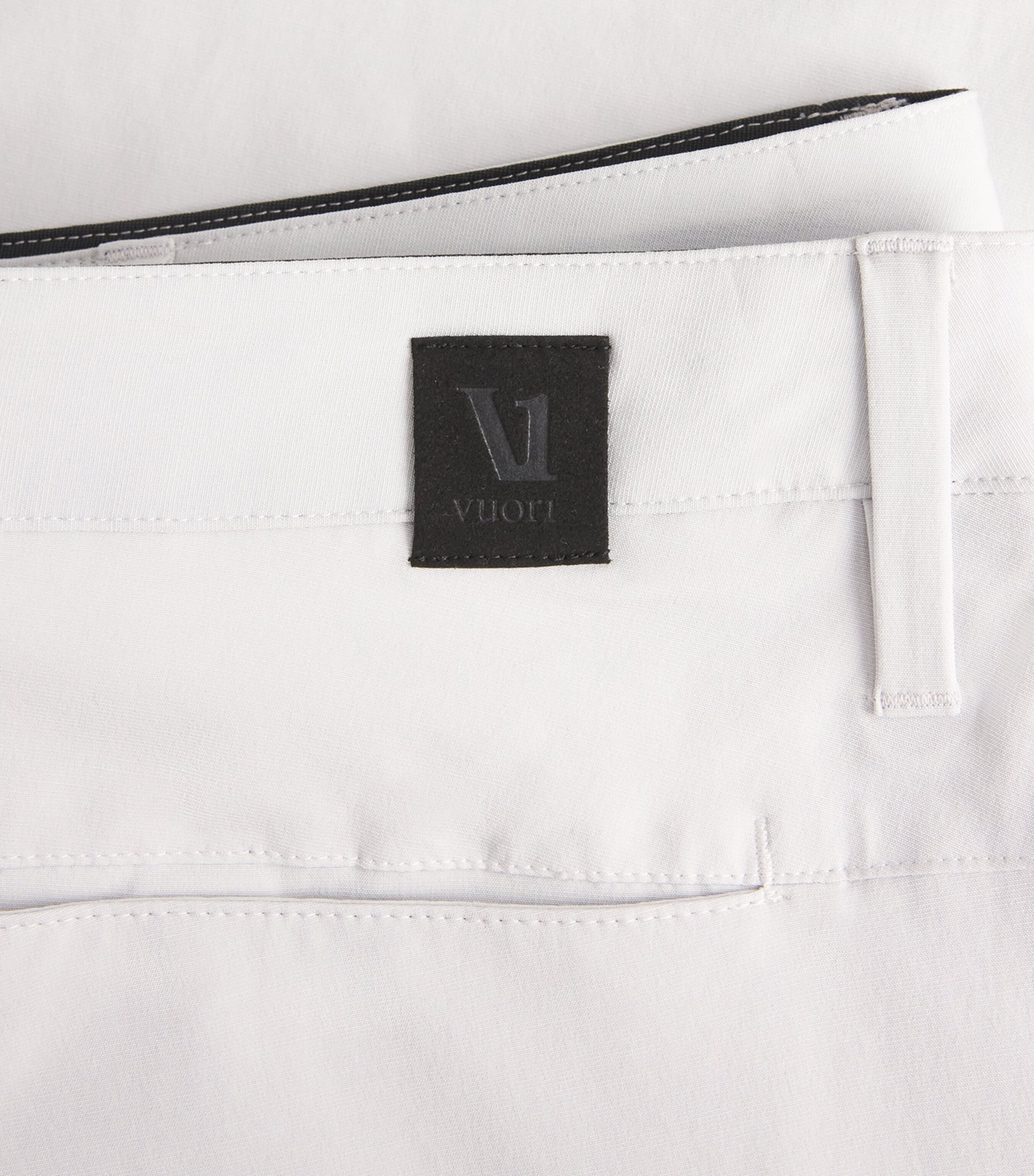 VUORI Mens 8’’ Aim Shorts Sll Salt Linen Image 6