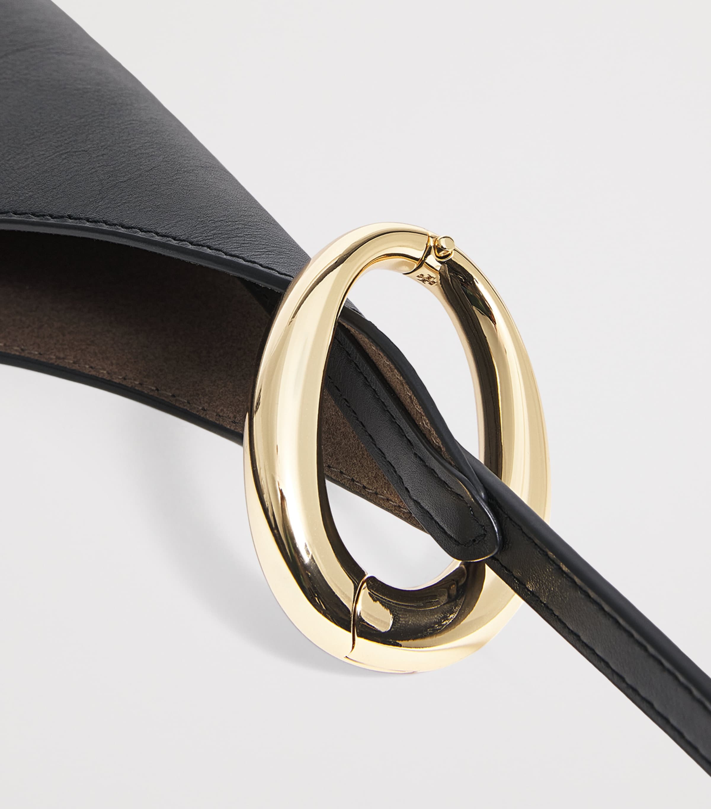 Leather Pierced Shoulder Bag BLACK / GOLD 002 Image 6