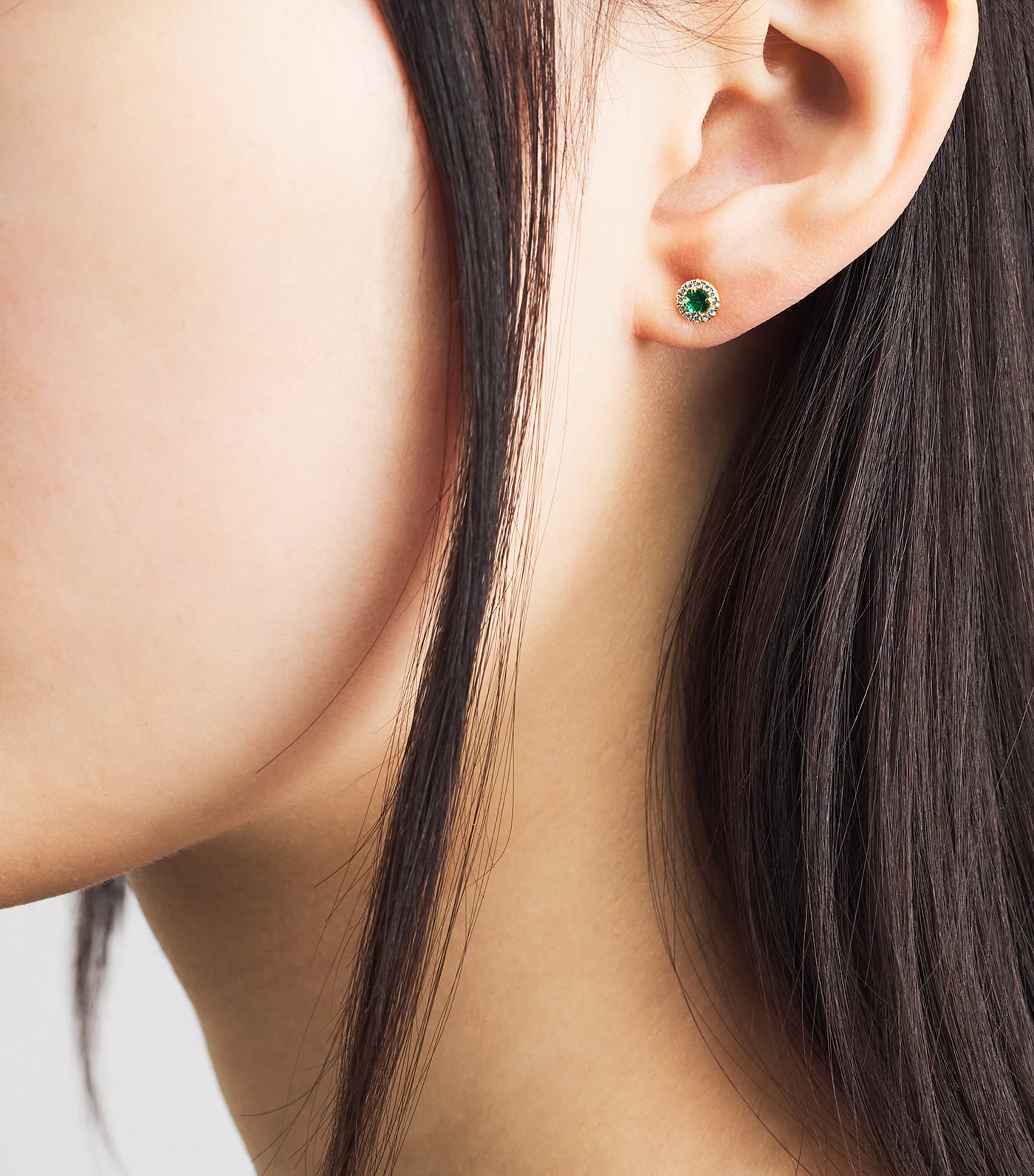 Suzanne Kalan Mini Yellow Gold, Diamond and Emerald Bold Stud Earrings Yg/emer Image 2