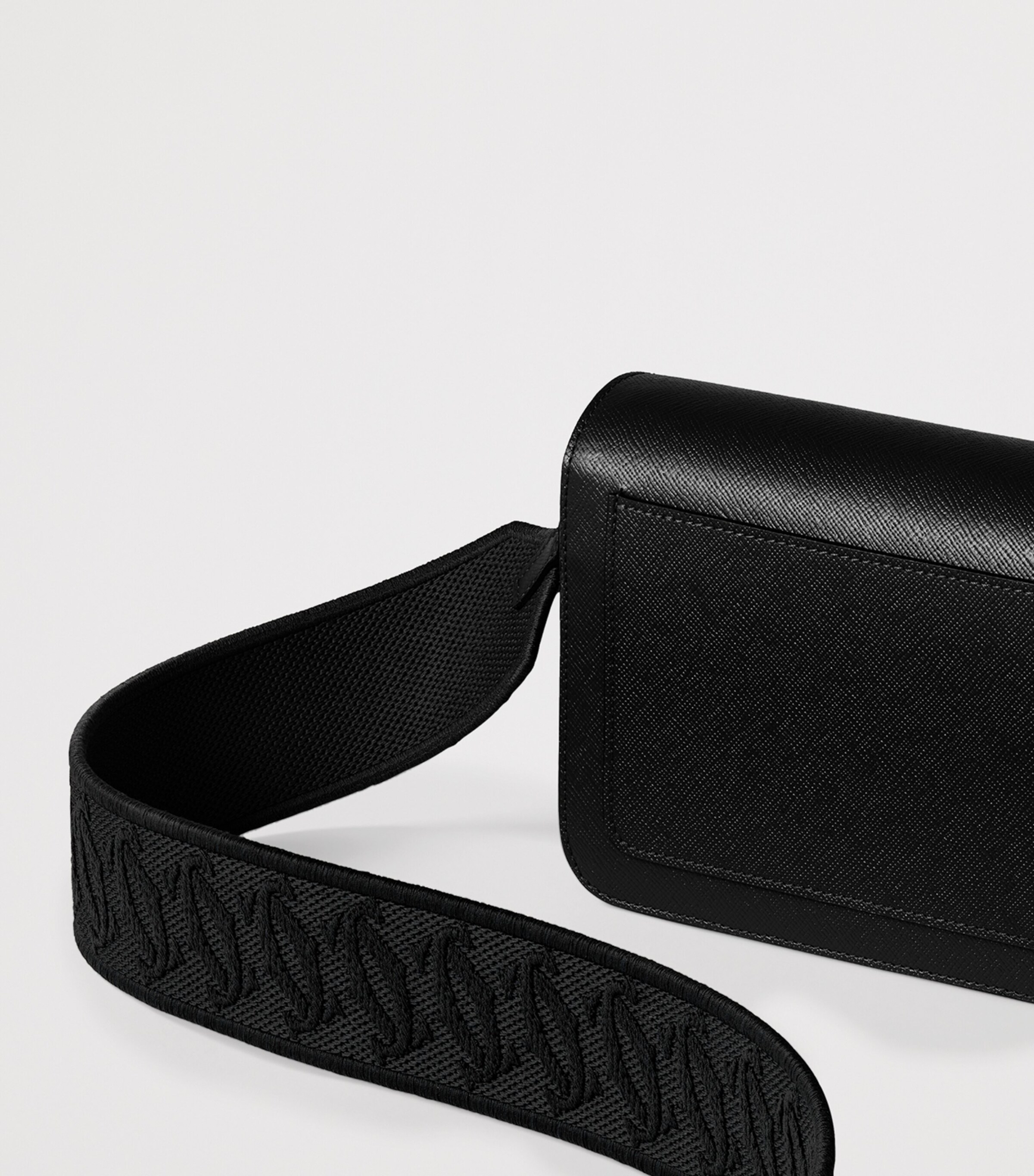 Leather C de Cartier East-West Shoulder Bag BLACK Image 4