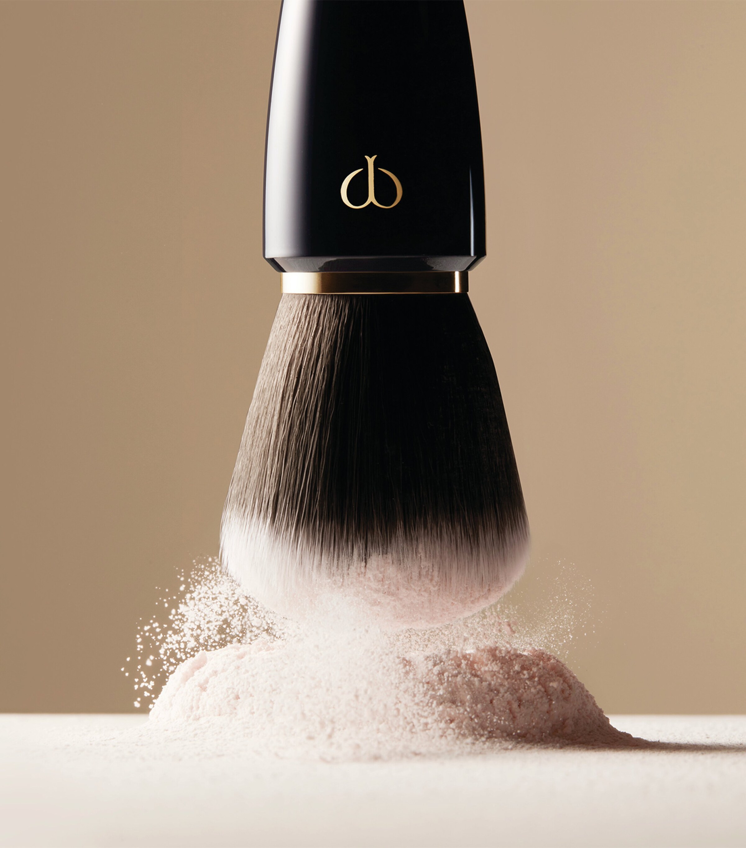 Clé de Peau Beauté Translucent Loose Powder Refill | Harrods US