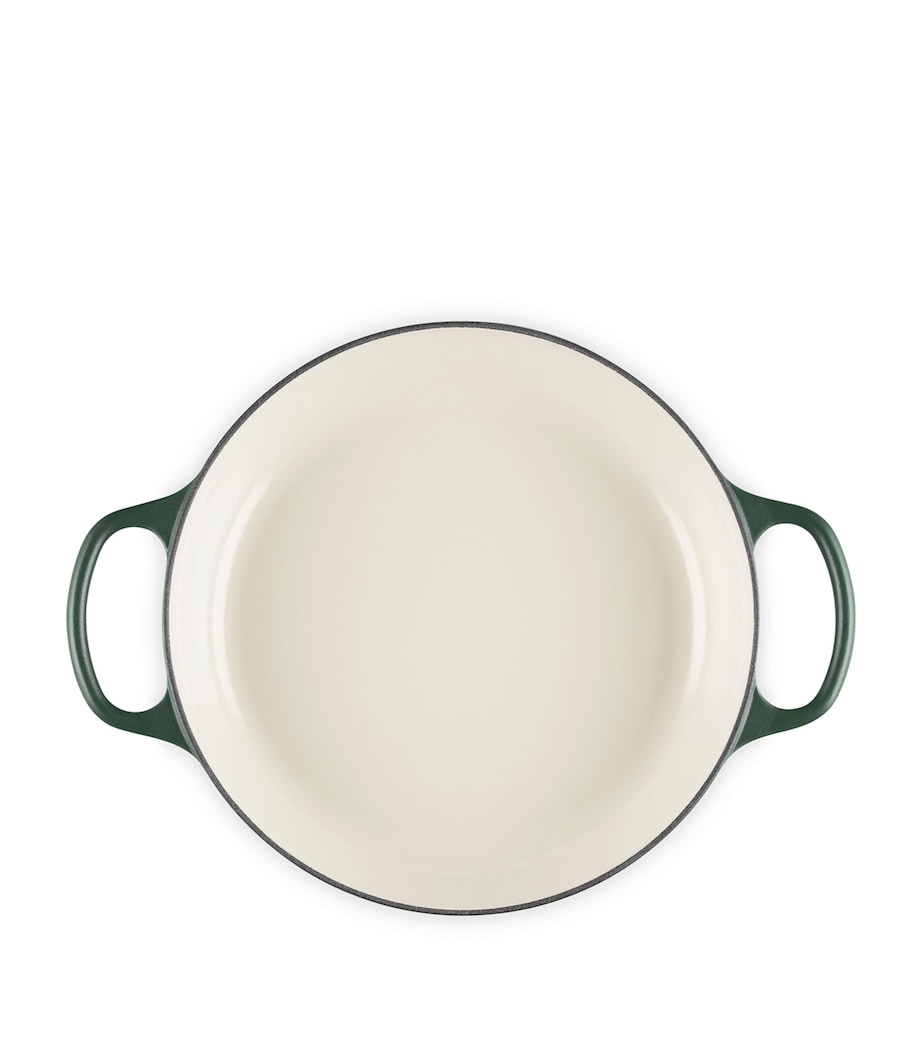 Le Creuset Cast Iron Shallow Round Casserole Dish (26cm) Green Image 4