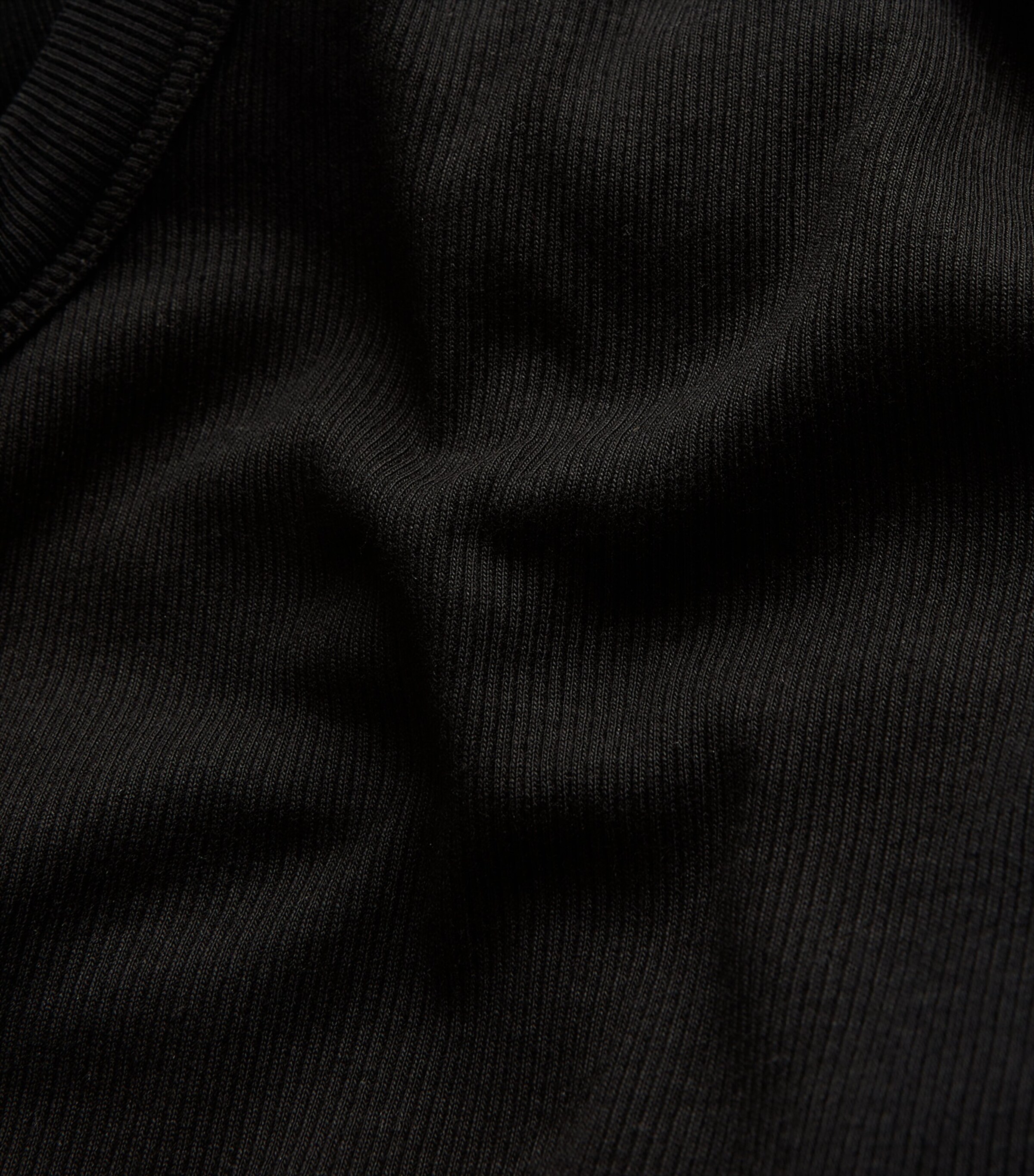 V-Neck Ribbed Ultimate Vest BLACK Image 4