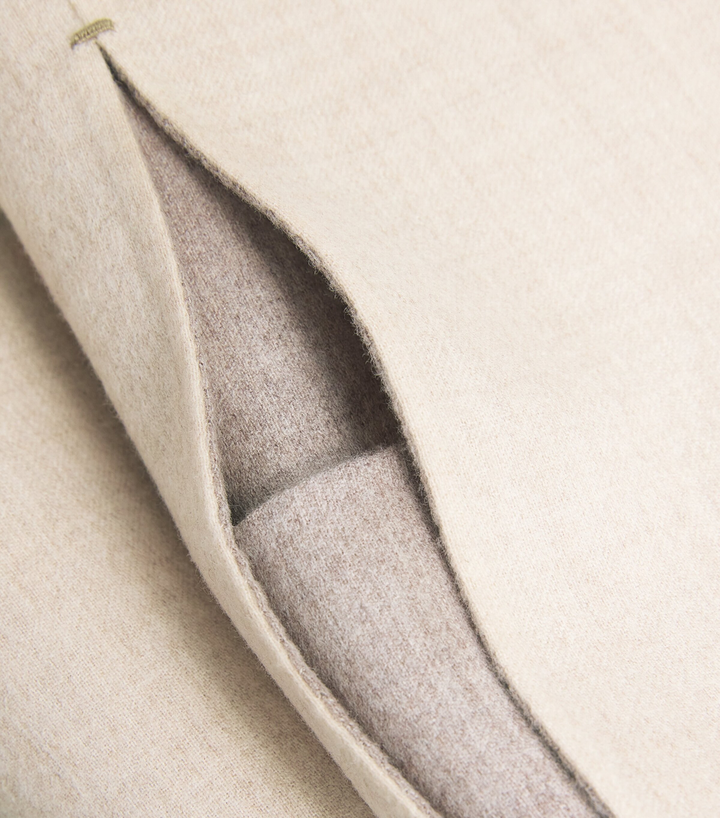 RETORI Womens Wool Double-Shawl Coat Ivory/natural Image 5