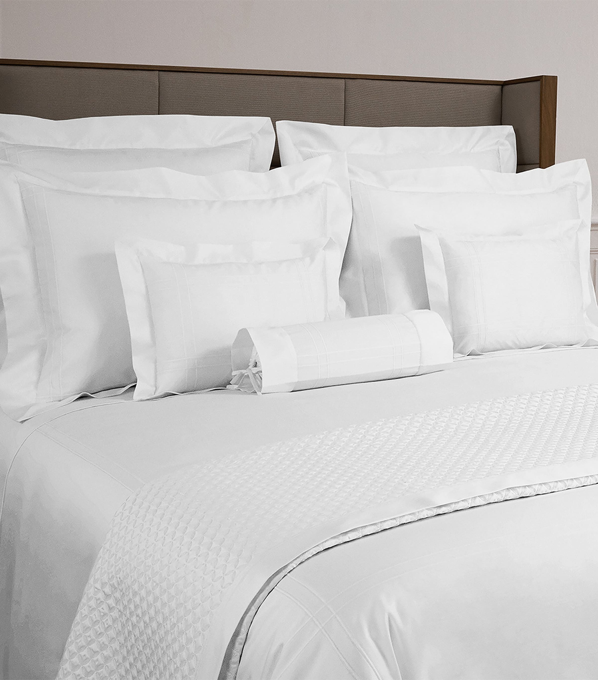 Yves Delorme Couture Cotton Adagio Emperor Flat Sheet