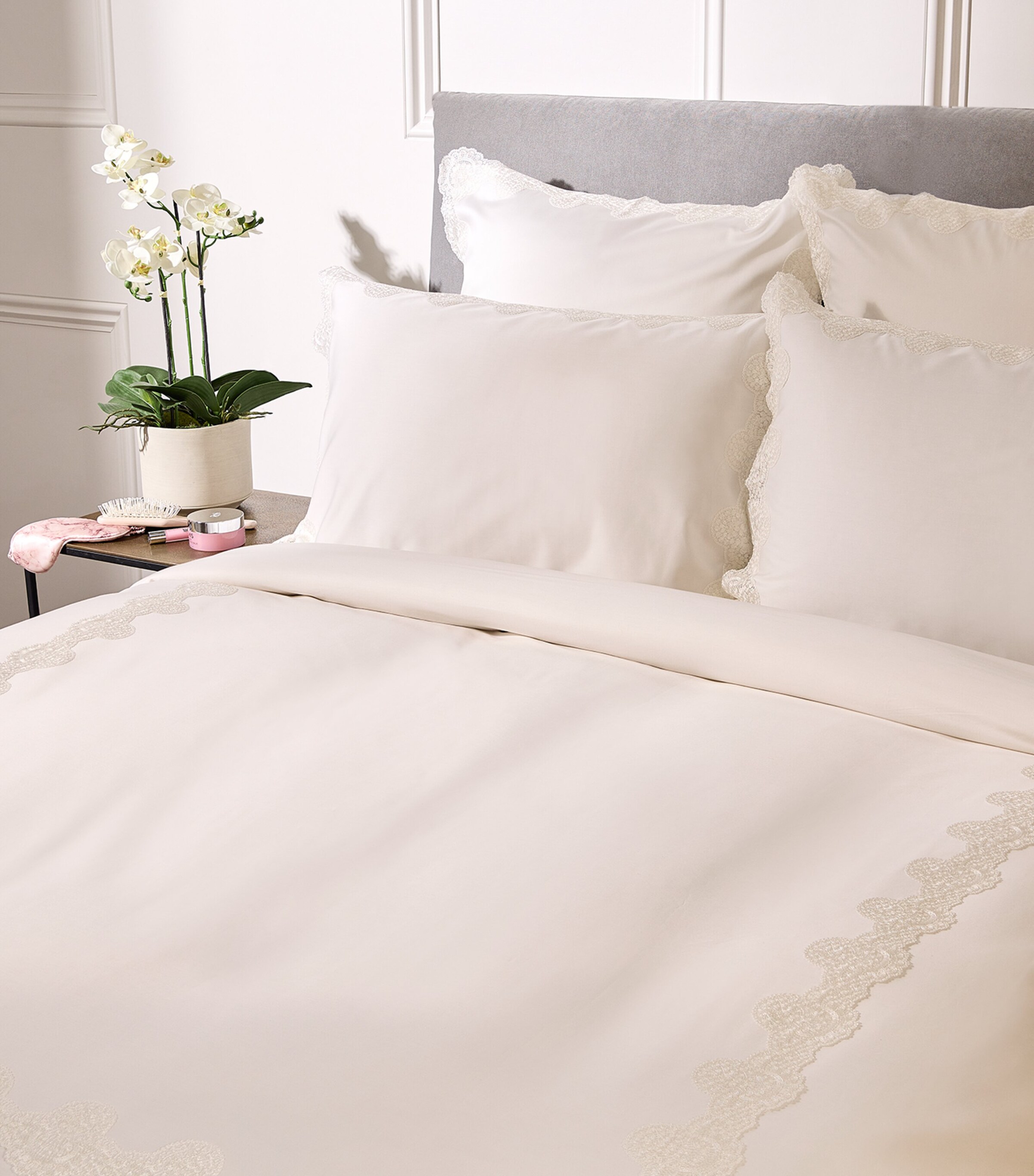 Harrods of London Éventail Super King Duvet Cover Set (260cm x 220cm) Ivory/ivory Image 3