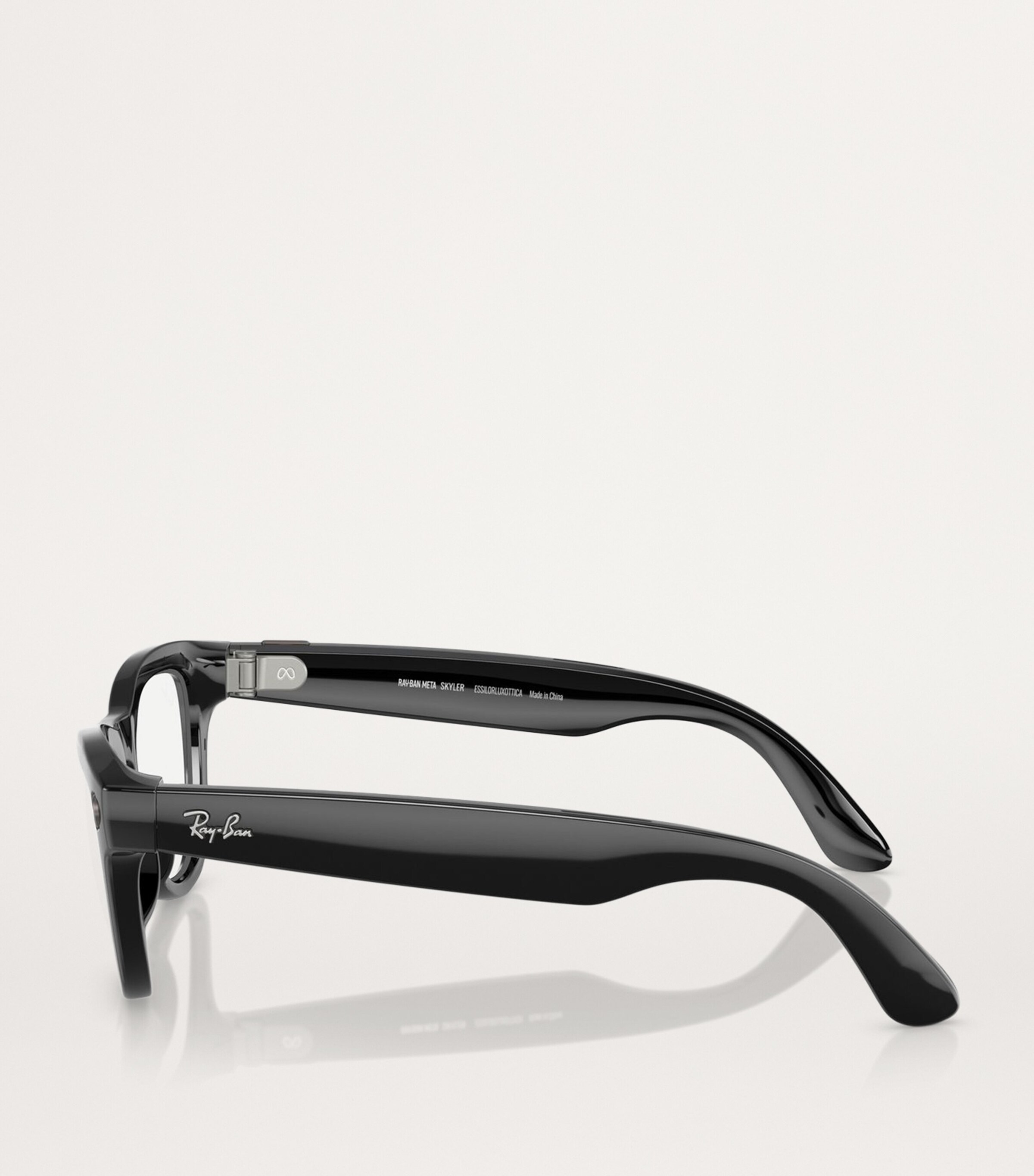 Ray-Ban x Meta Smart Skyler Glasses Image 3