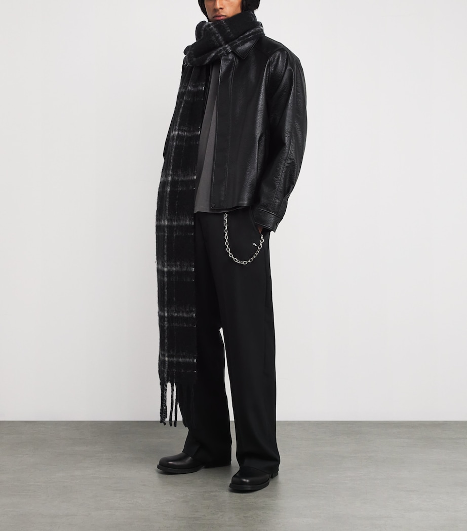 Cotton Box T-Shirt WORN BLACK LEGACY Image 2