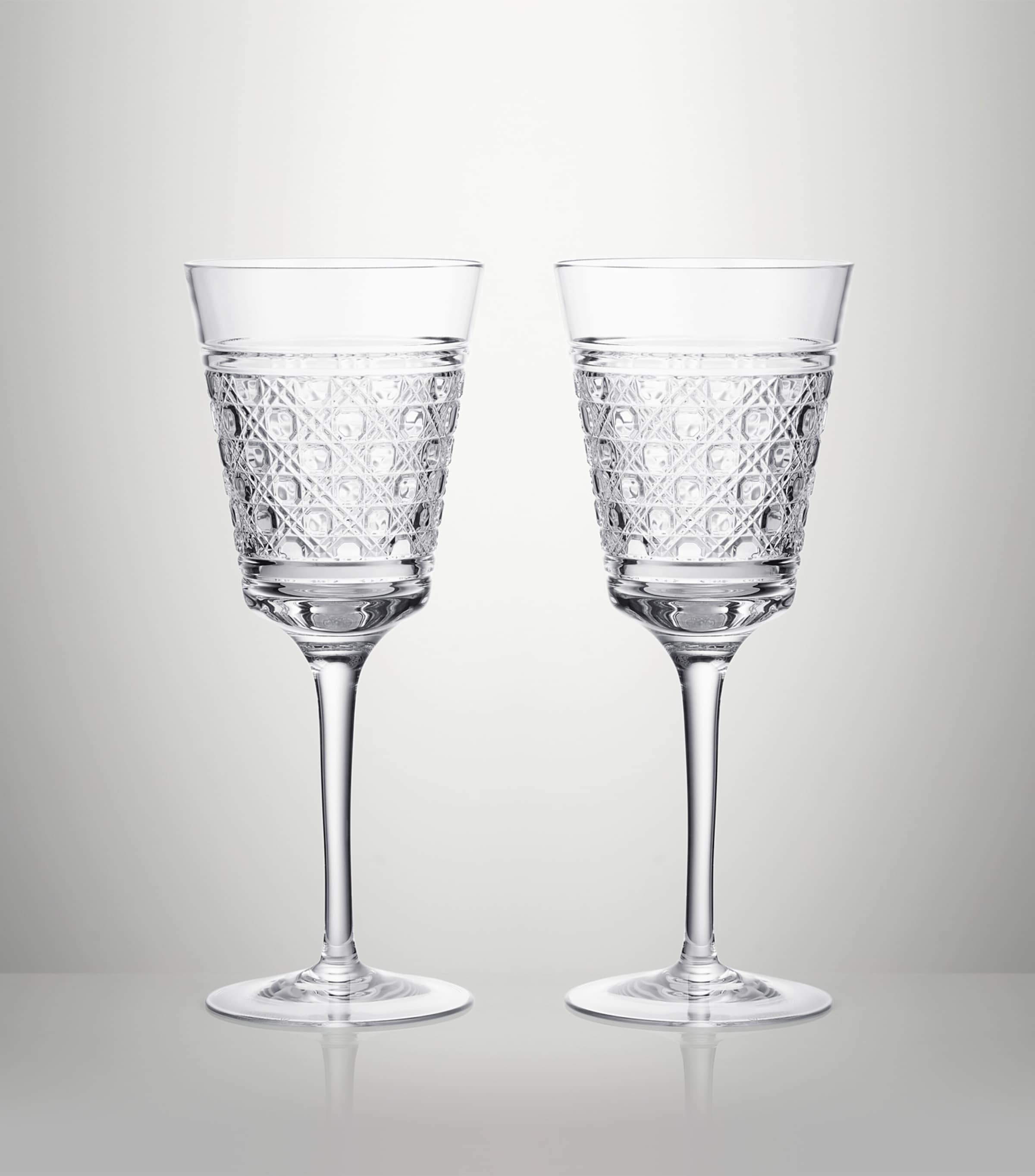 Set of 2 Crystal Red Wine Goblets (384ml) CLEAR Image 3