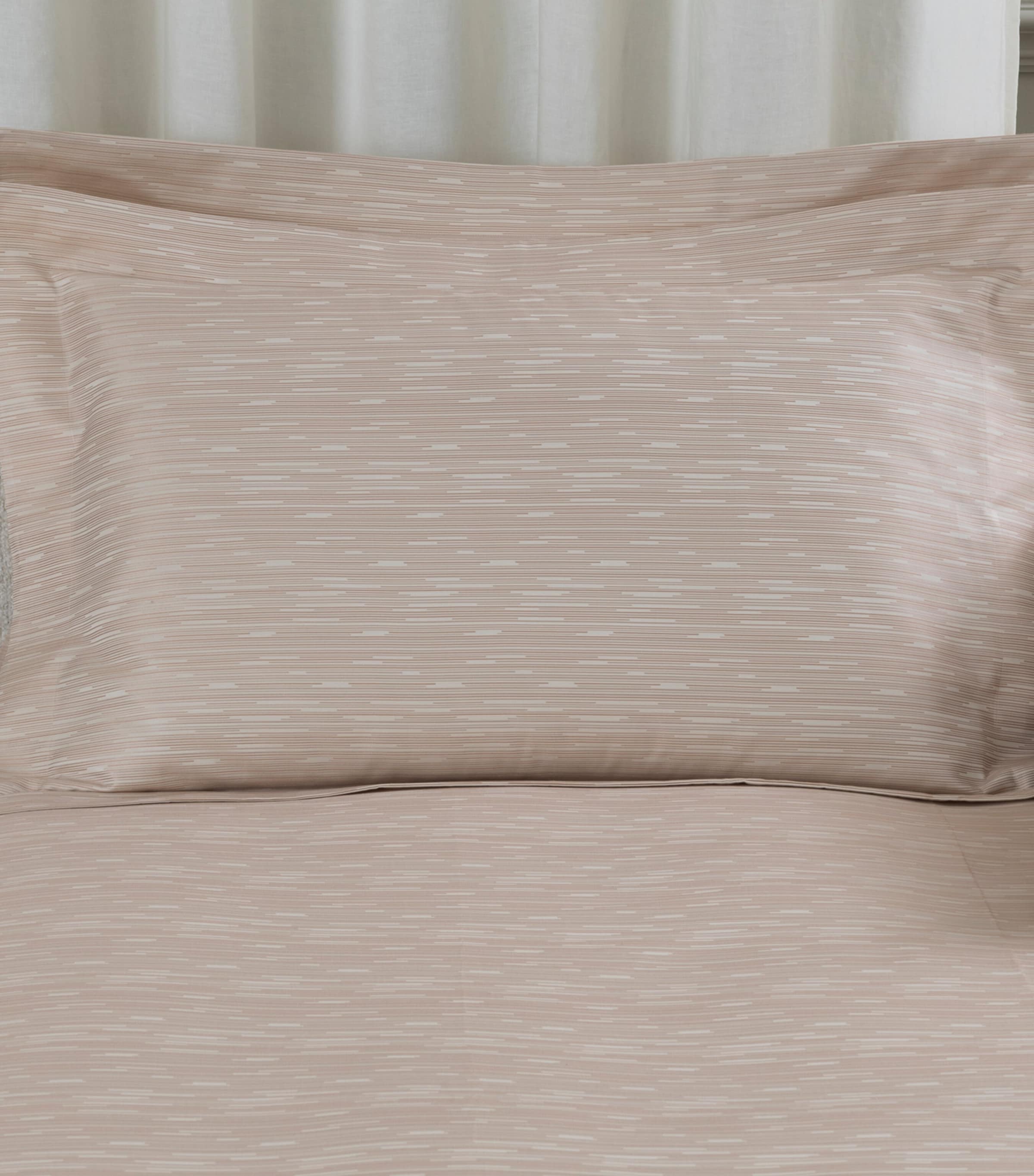 Frette Stardust Jacquard Oxford Pillowcase (51cm x 71cm) Vanilla/misty Image 3