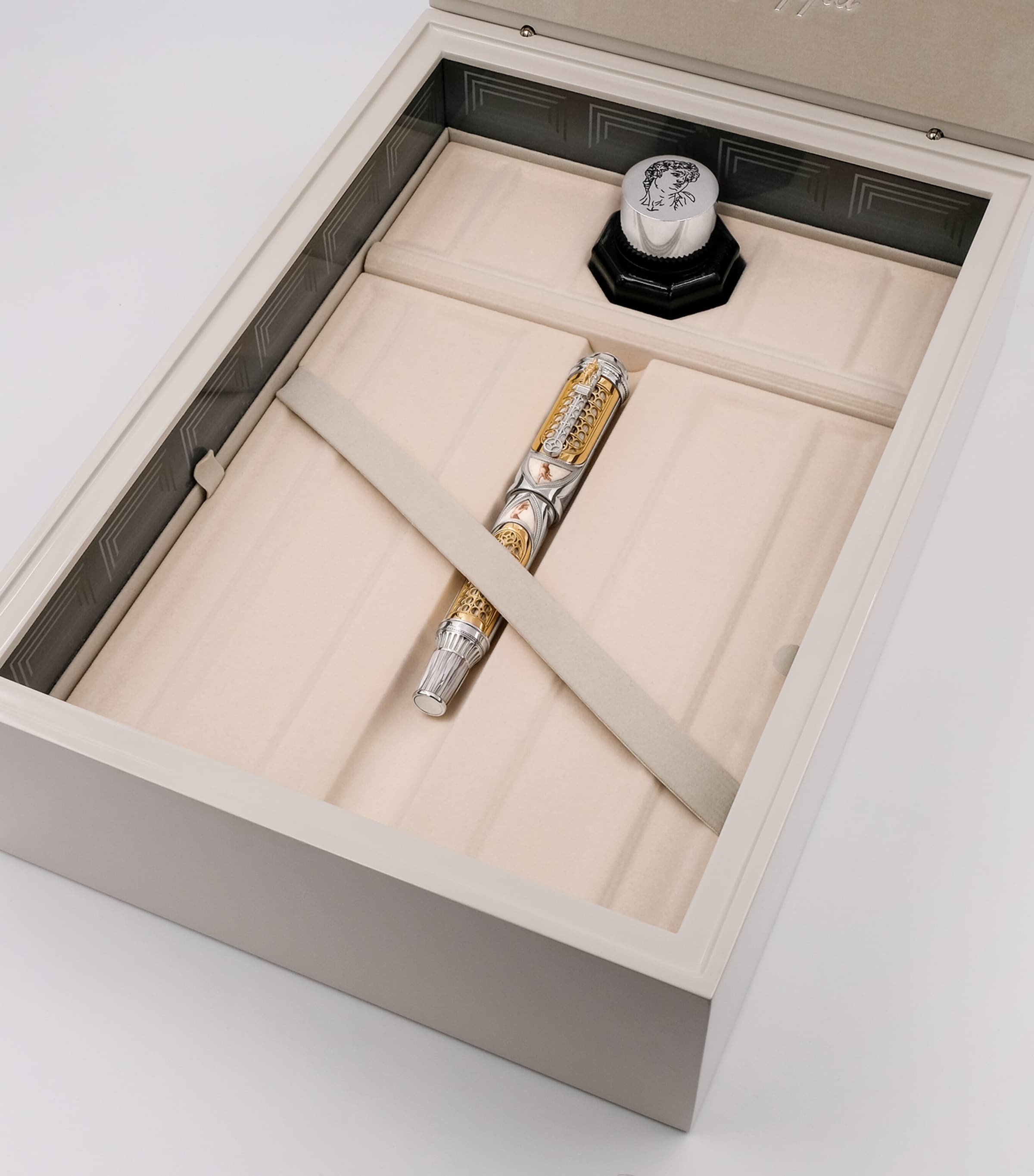 Yellow Gold Michelangelo Fountain Pen MULTI Image 7