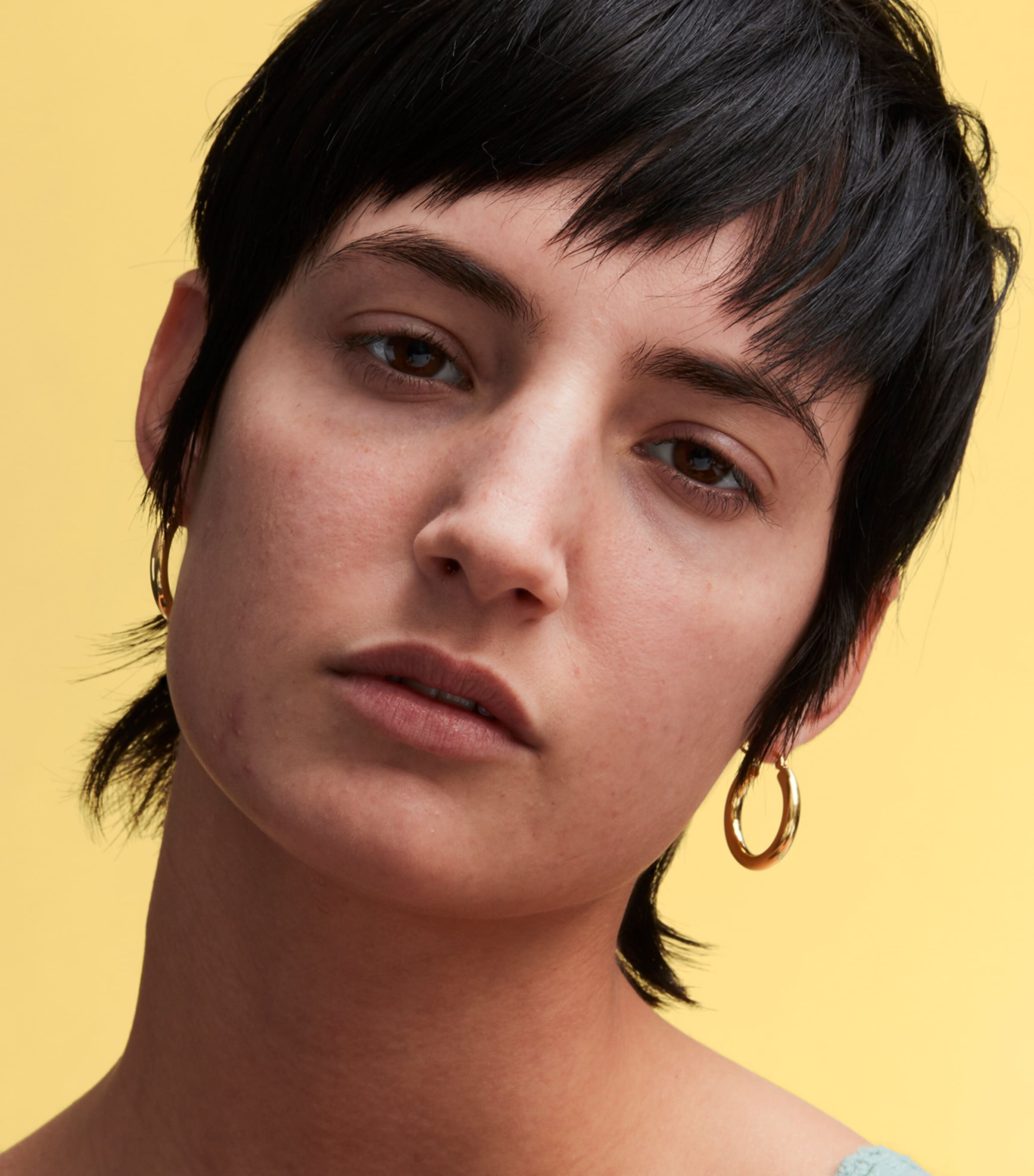 Studio Radiance Face and Body Foundation C2 Image 3