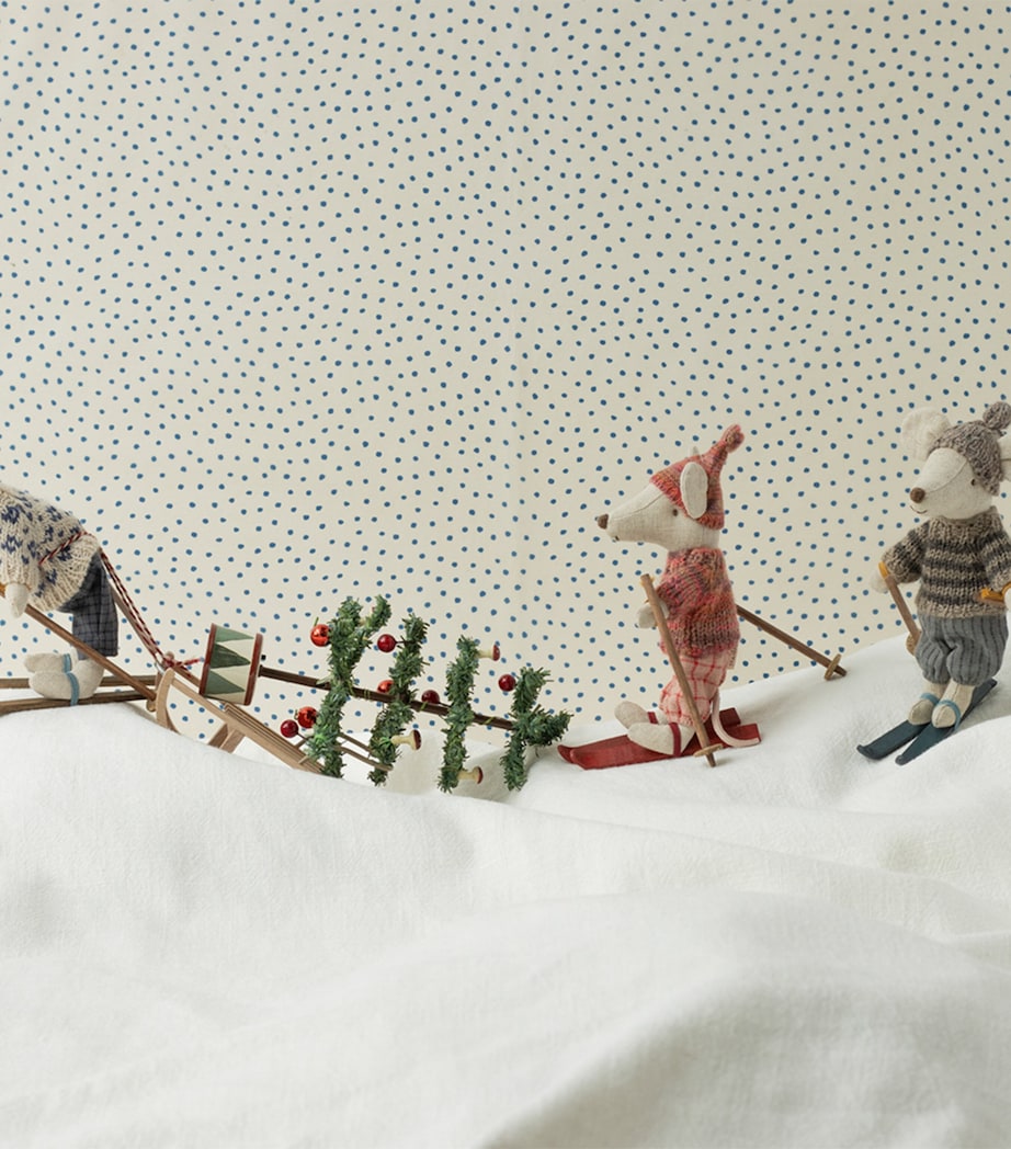 Winter Mouse Dad with Skis (19cm) MULTI Image 3