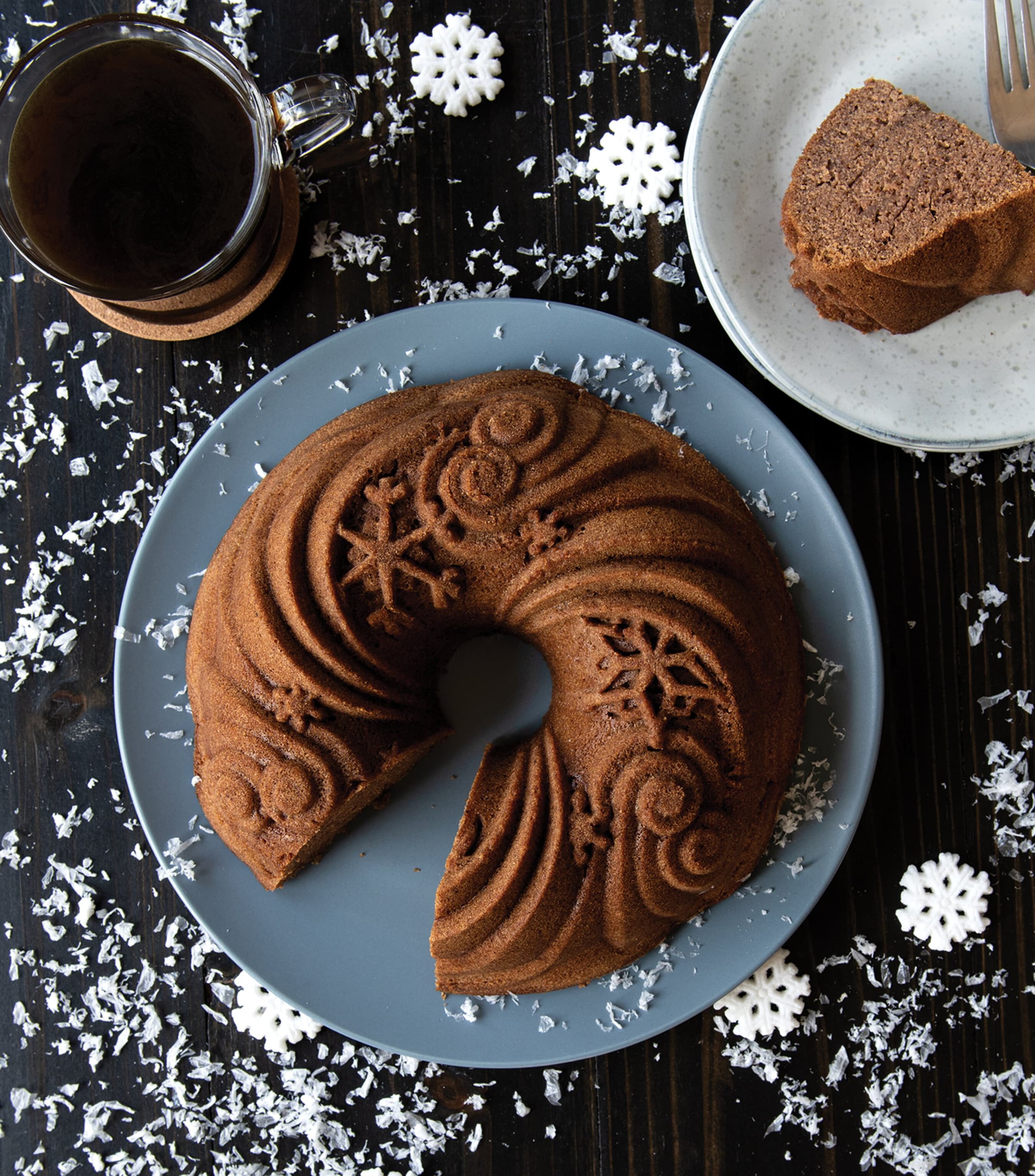 Let It Snow Non-Stick Bundt Pan SILVER Image 3