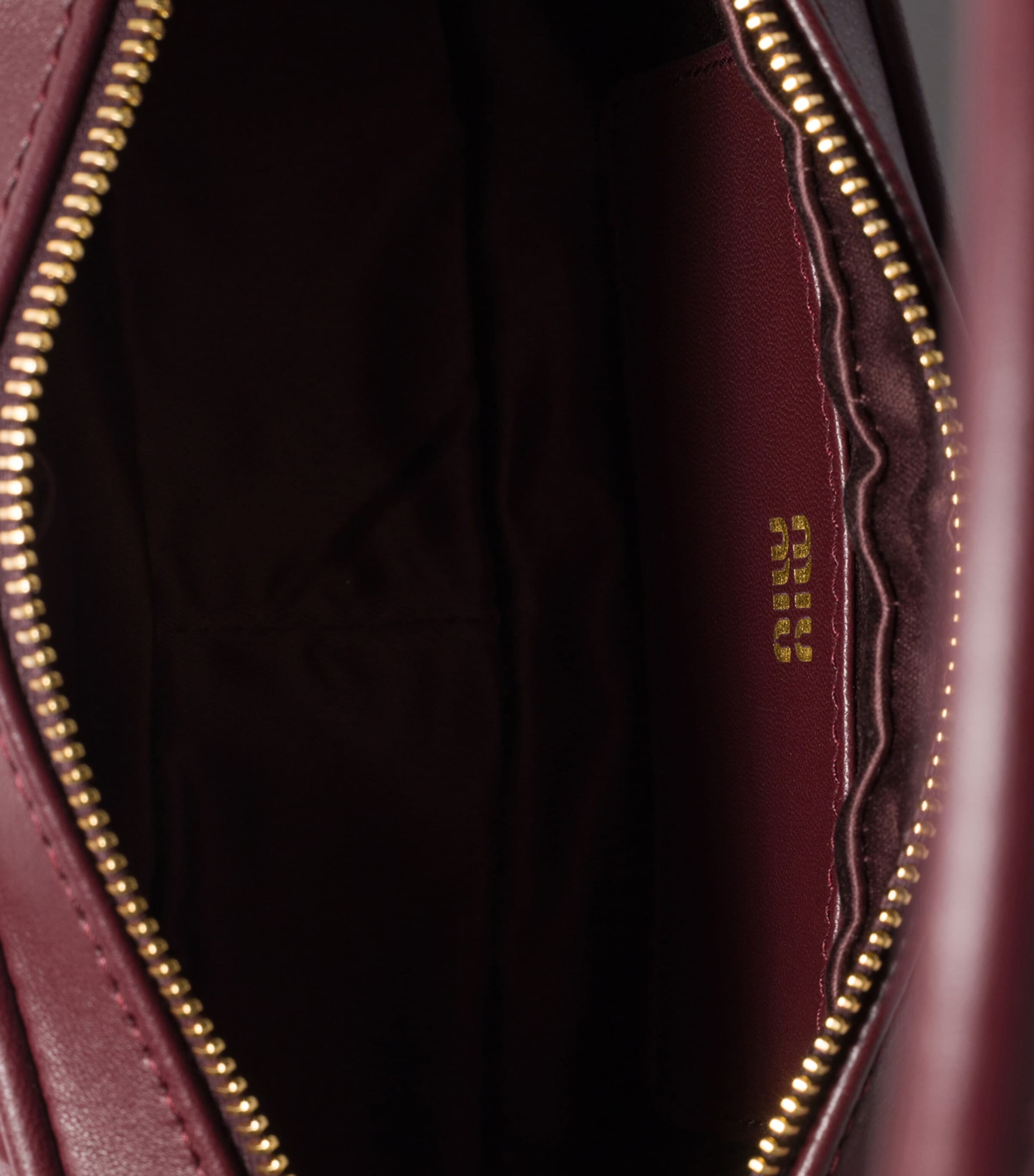 Matelassé Leather Pouch F0007 Image 4