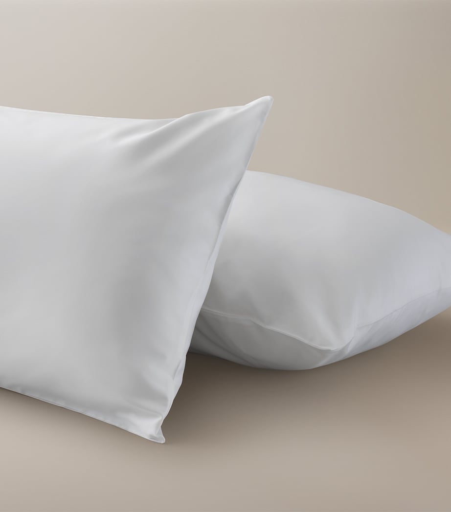 The Drift Super King Duvet Cover Set WHITE Image 2