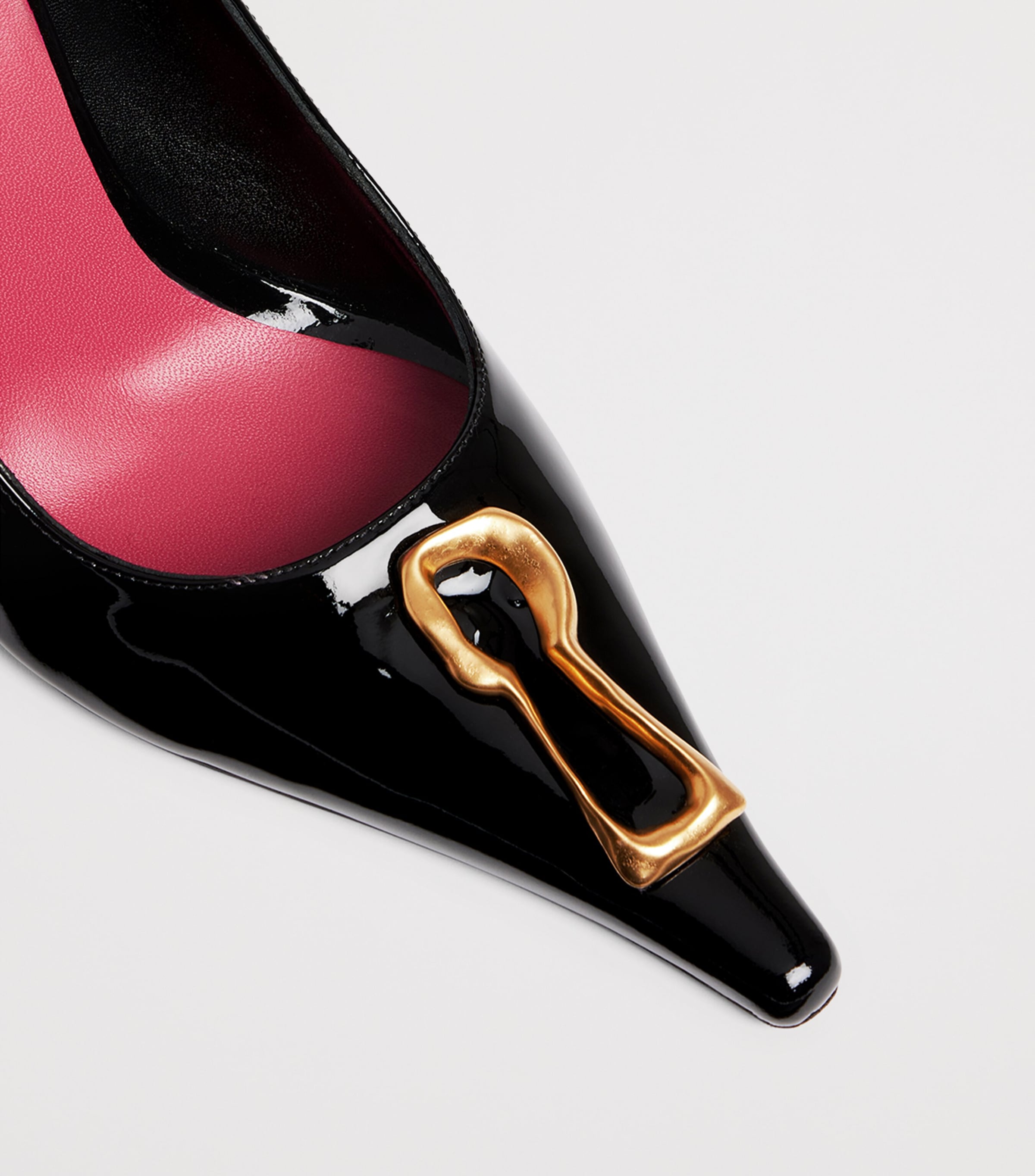 Schiaparelli Patent Leather Keyhole Pumps 105 Black Image 6